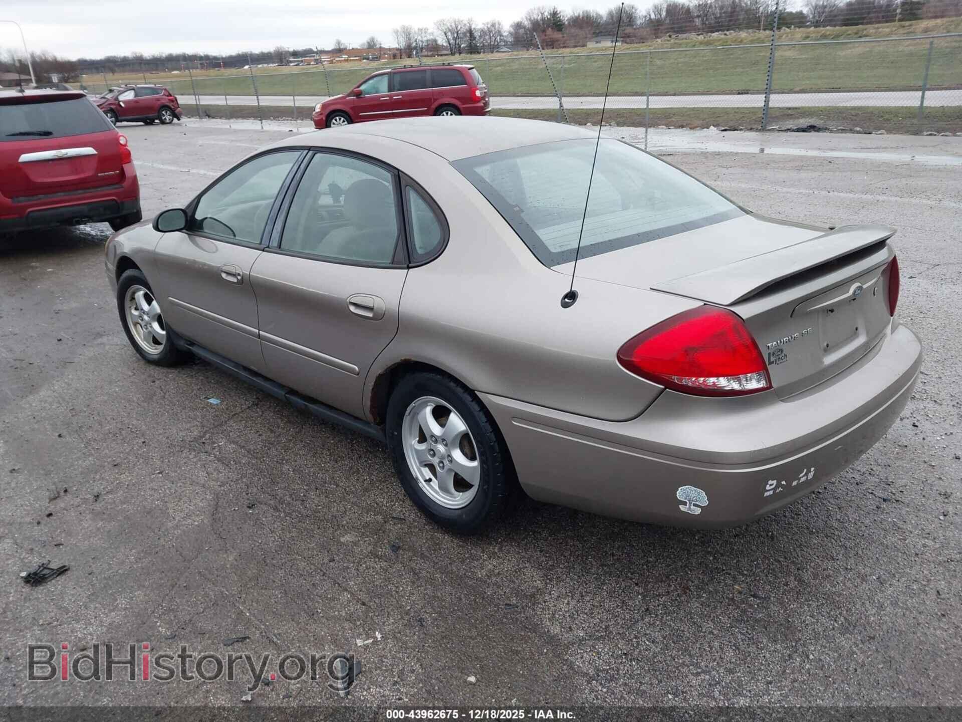 2005 FORD TAURUS - VIN: 1FAFP53205A239975 - Photo 3