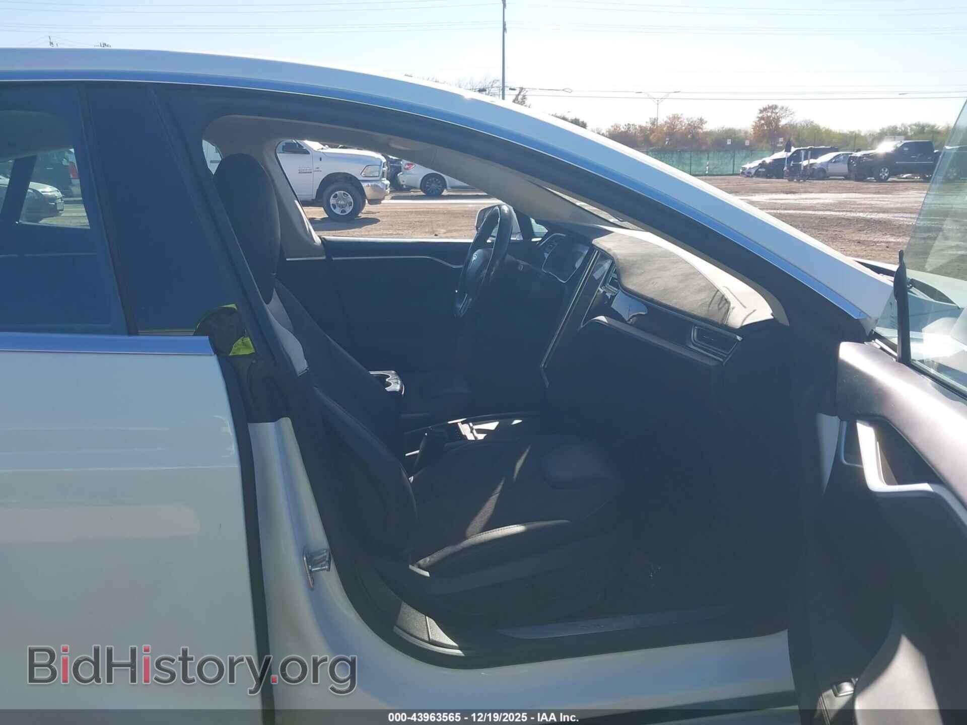 2016 TESLA MODEL S - VIN: 5YJSA1E24GF150856 - Photo 5