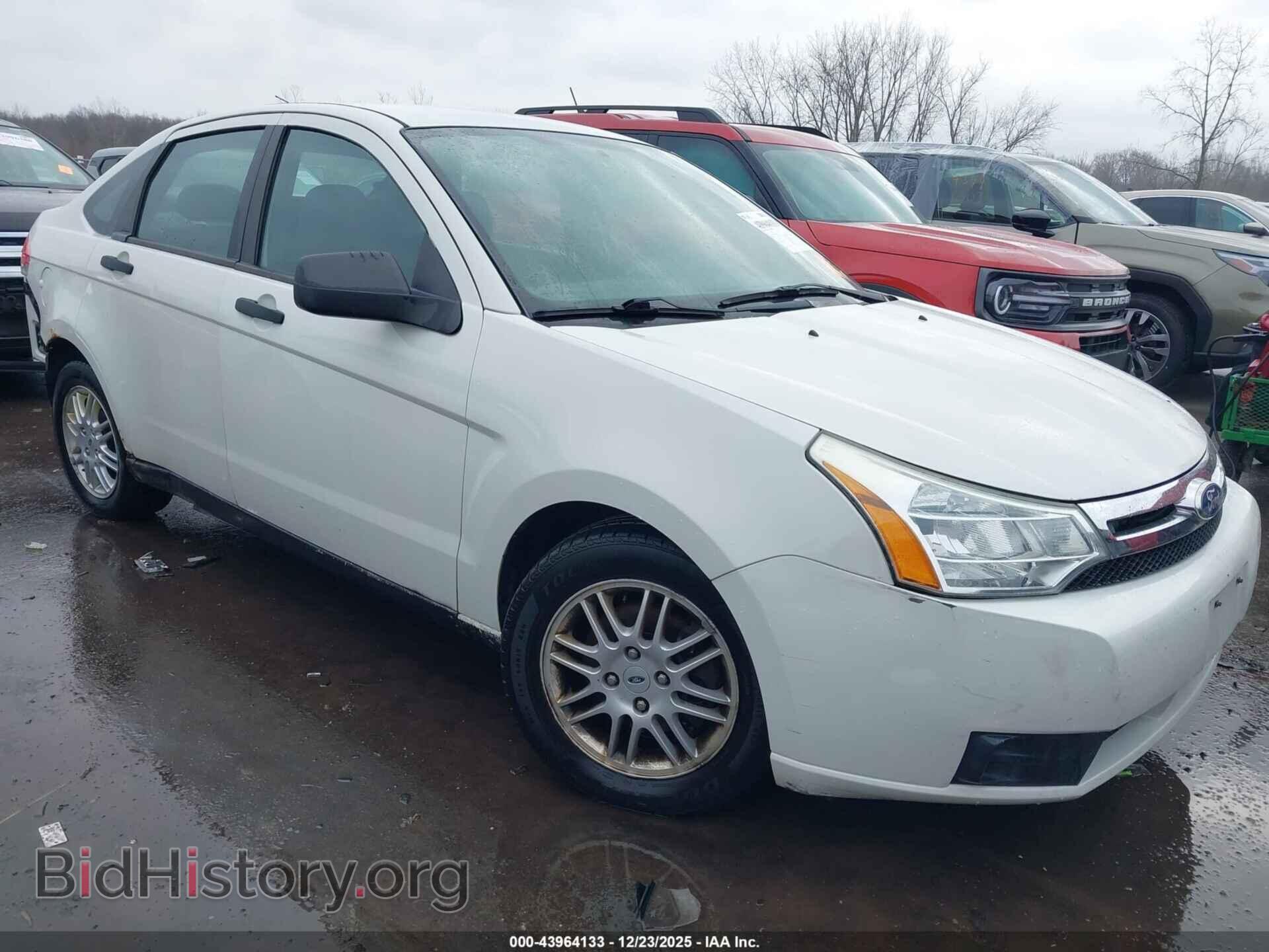 Photo 1FAHP3FN5BW144894 - FORD FOCUS 2011