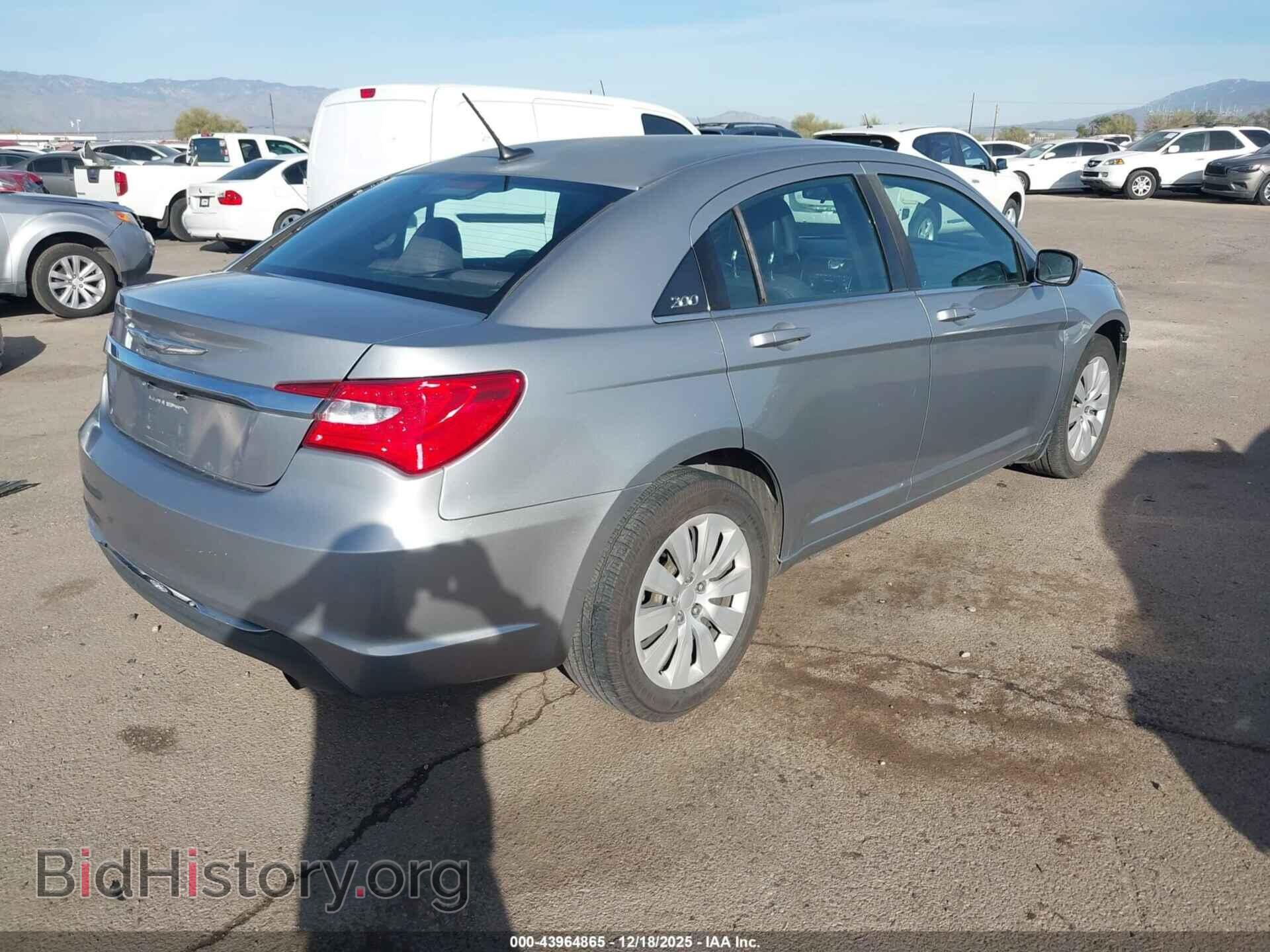 2014 CHRYSLER 200 - VIN: 1C3CCBAB3EN206606 - Photo 4