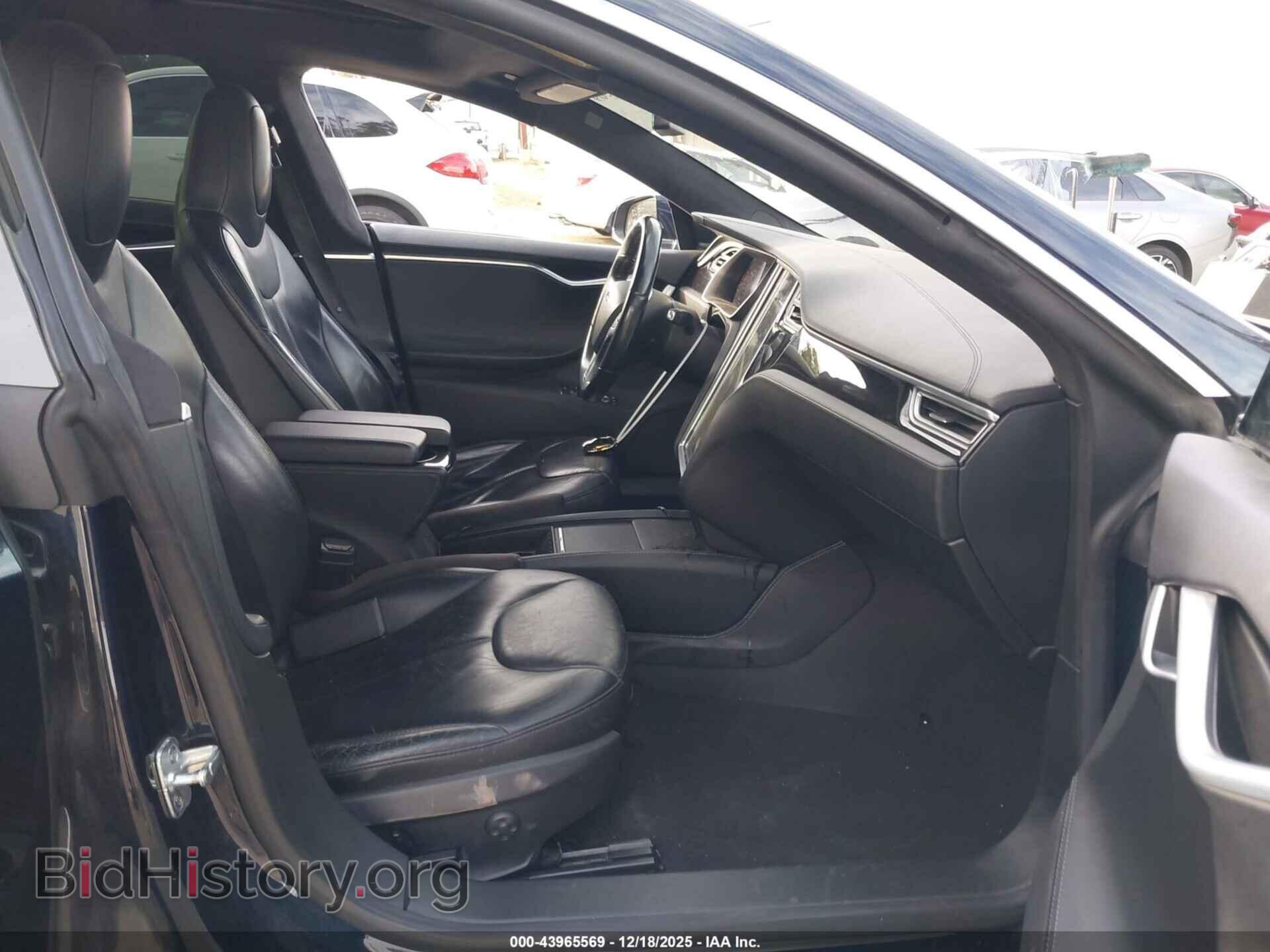 2014 TESLA MODEL S - VIN: 5YJSA1H16EFP56370 - Фото 5