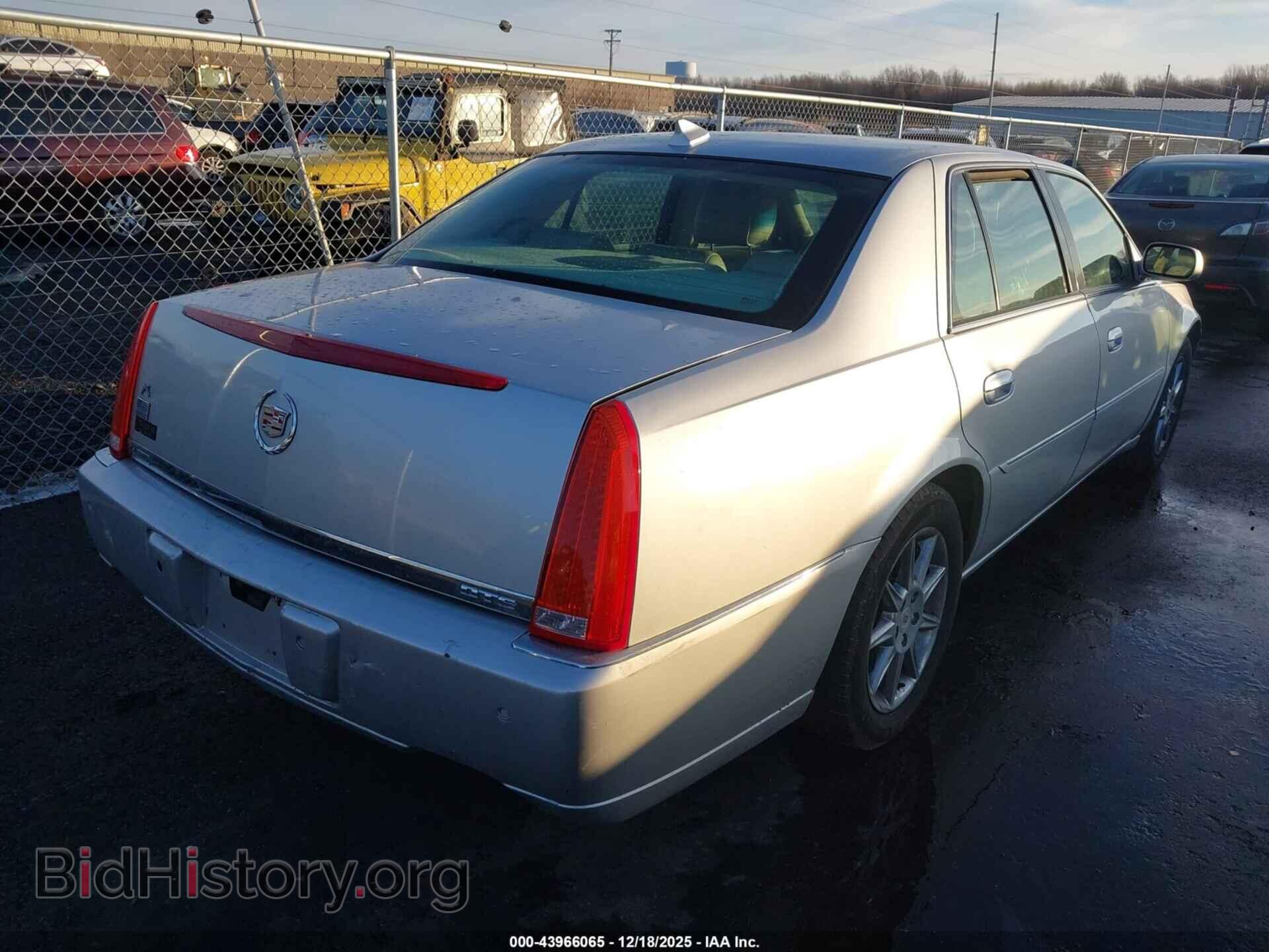 2011 CADILLAC DTS - VIN: 1G6KD5E65BU140700 - Фото 4