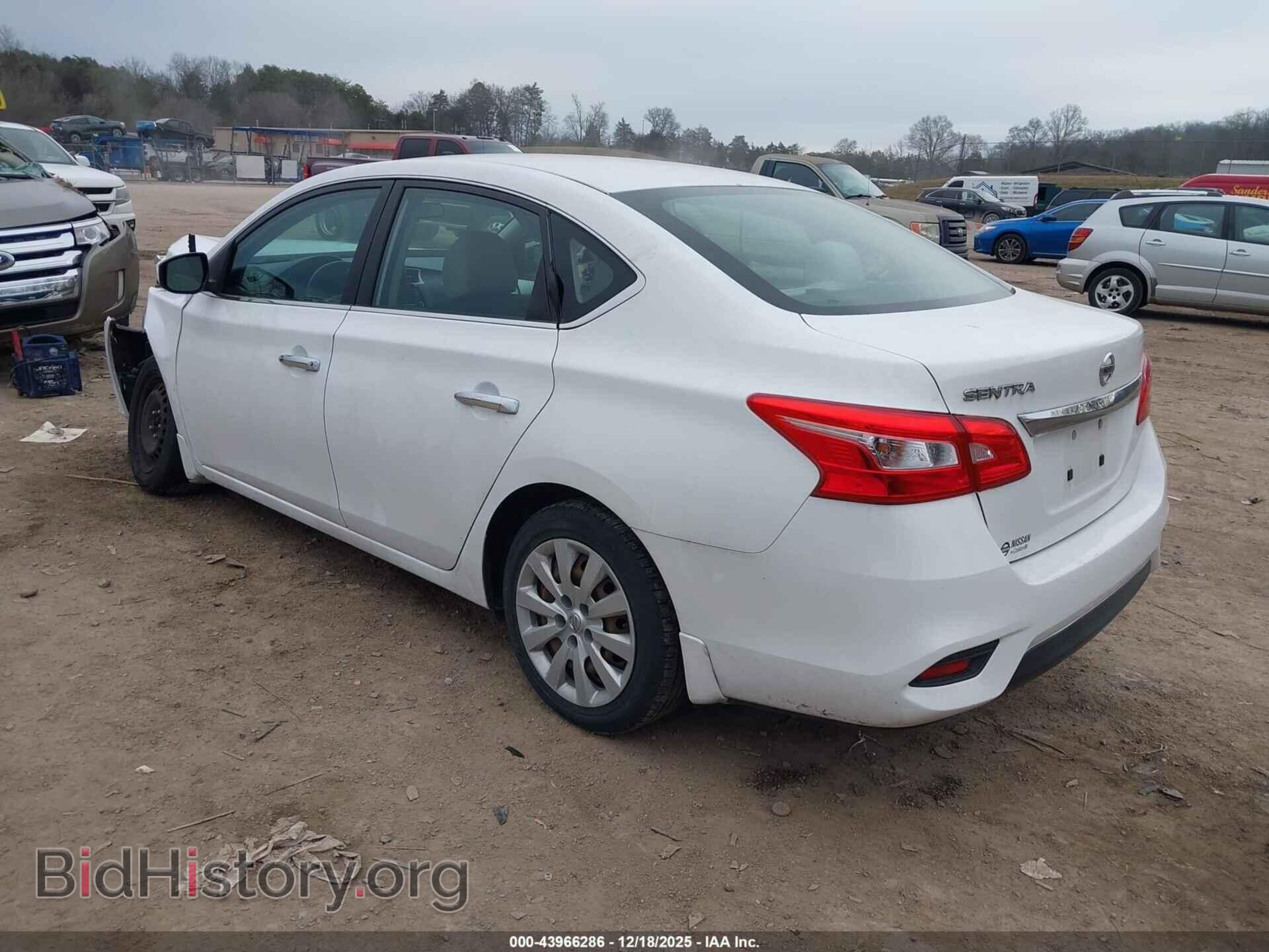 2017 NISSAN SENTRA - VIN: 3N1AB7AP1HY318930 - Фото 3