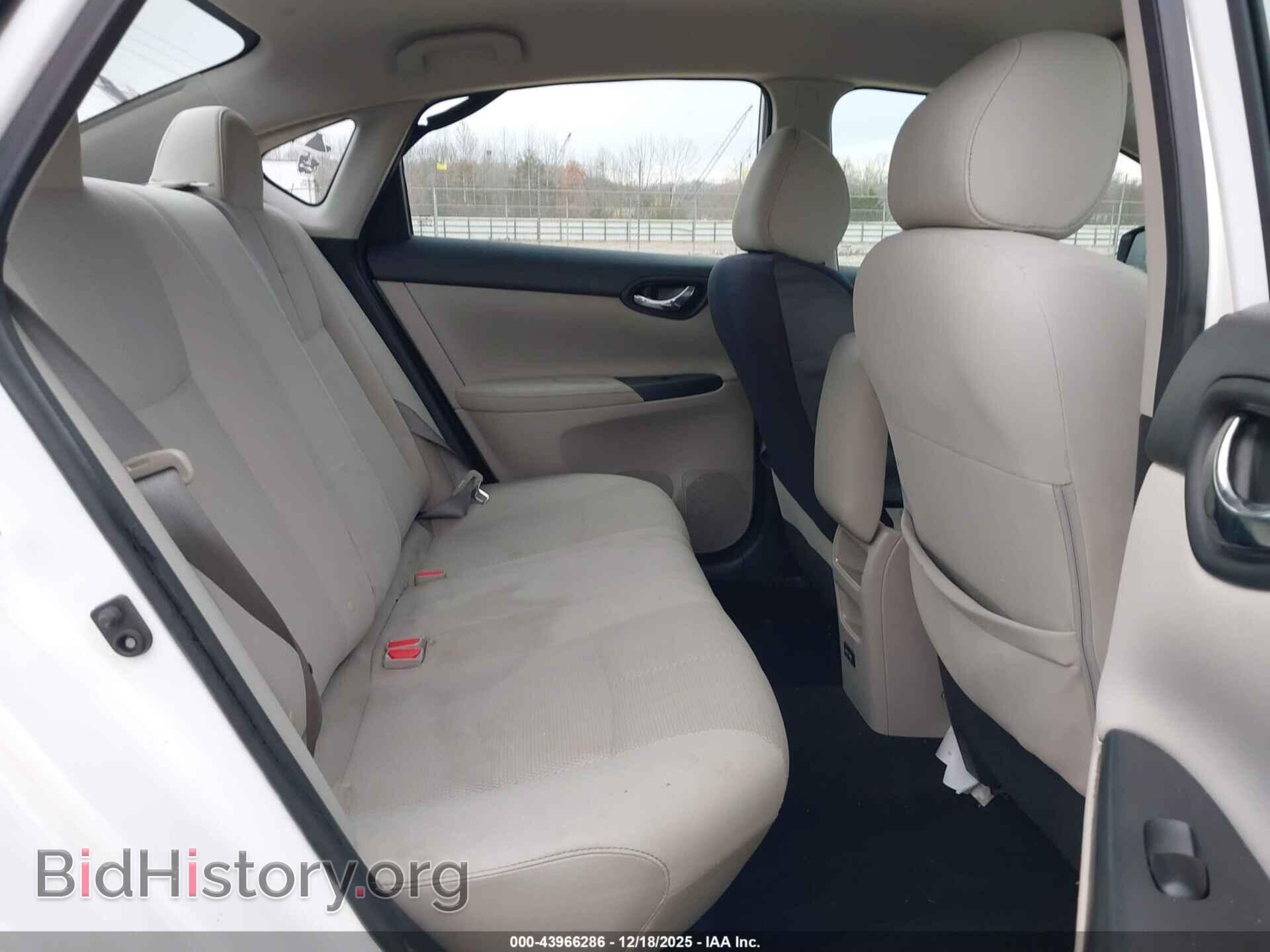 2017 NISSAN SENTRA - VIN: 3N1AB7AP1HY318930 - Фото 8
