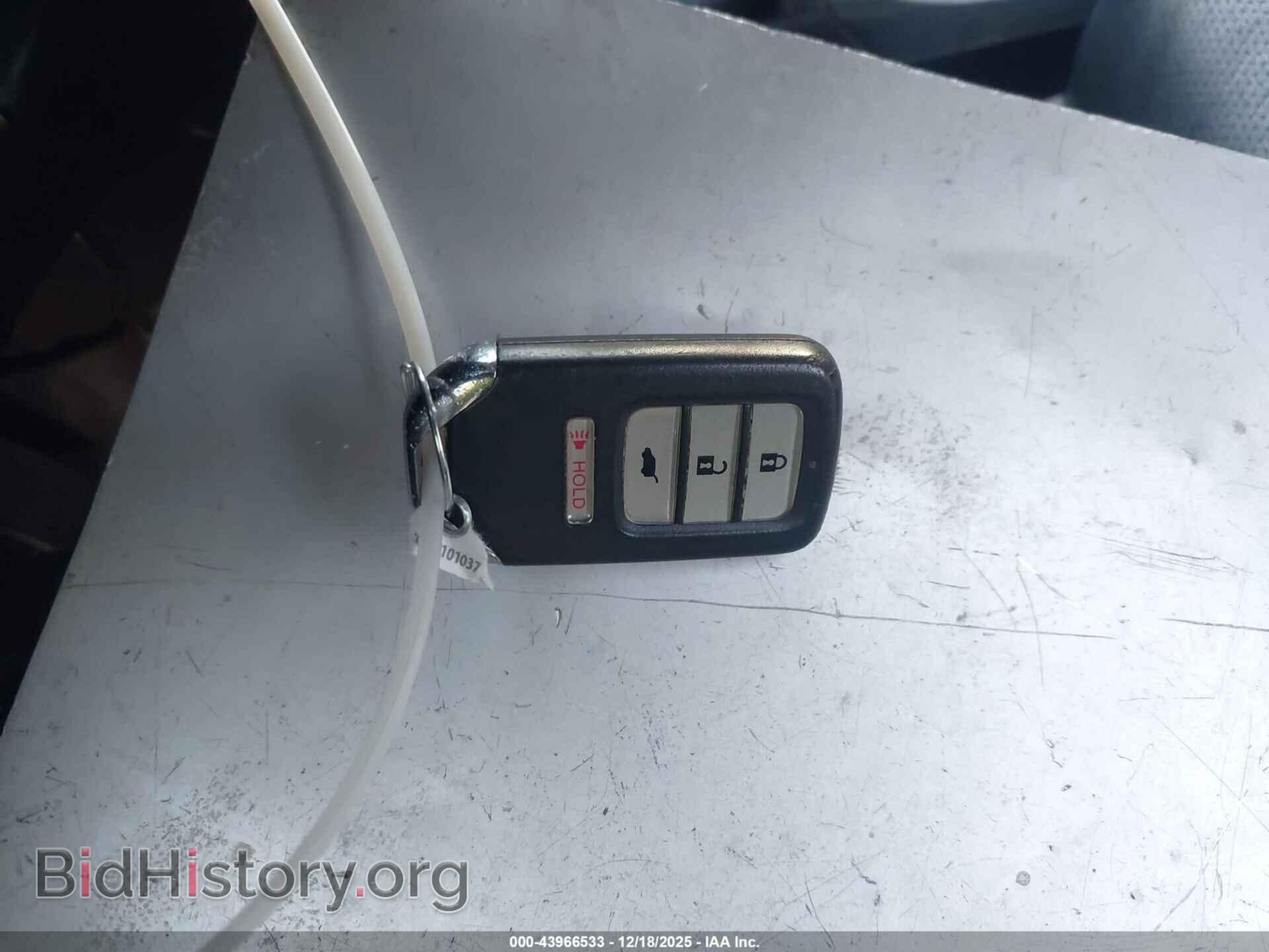 2016 HONDA CR-V - VIN: 2HKRM3H71GH535530 - Фото 11