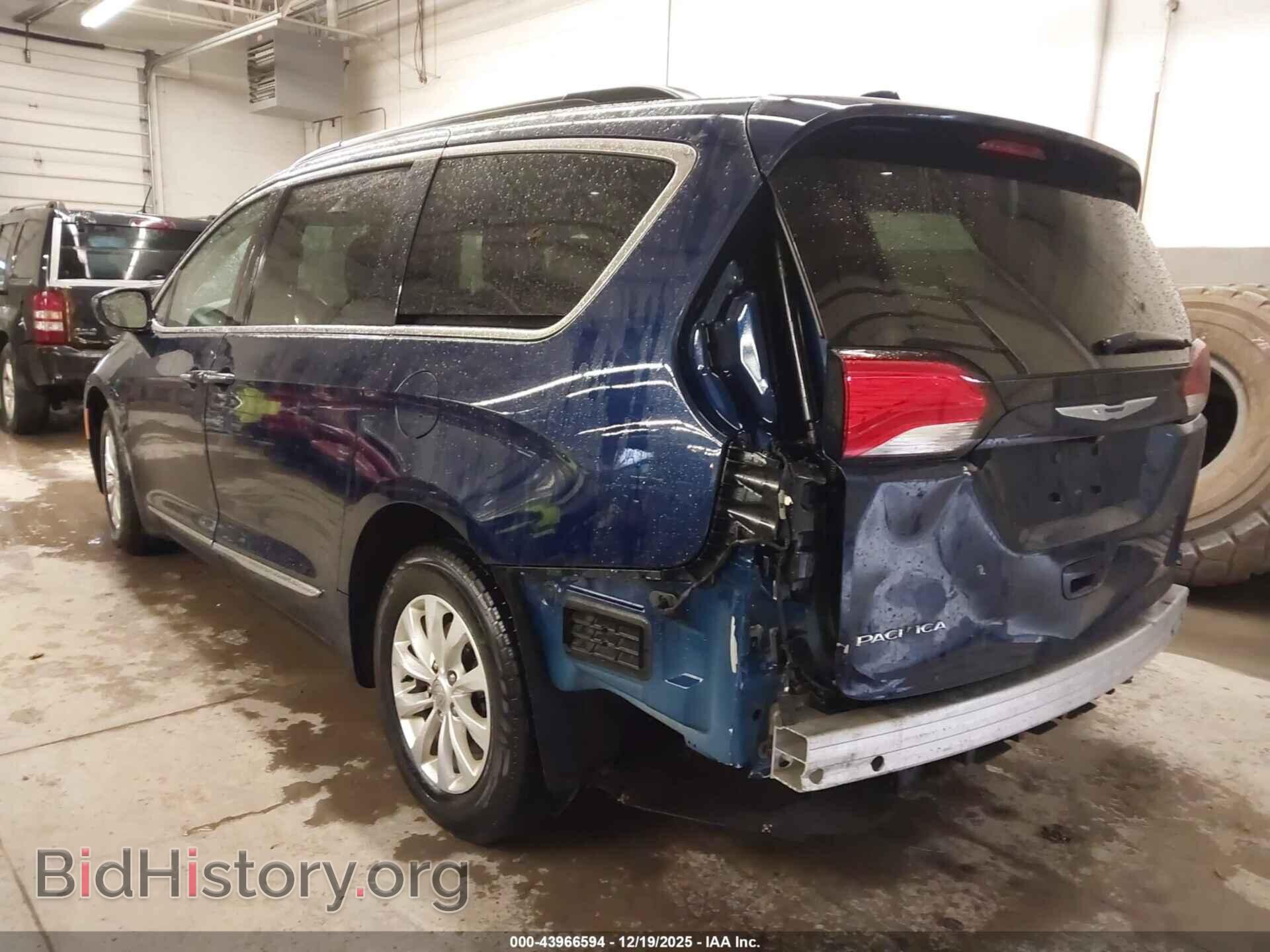 2017 CHRYSLER PACIFICA - VIN: 2C4RC1BG4HR823627 - Фото 3
