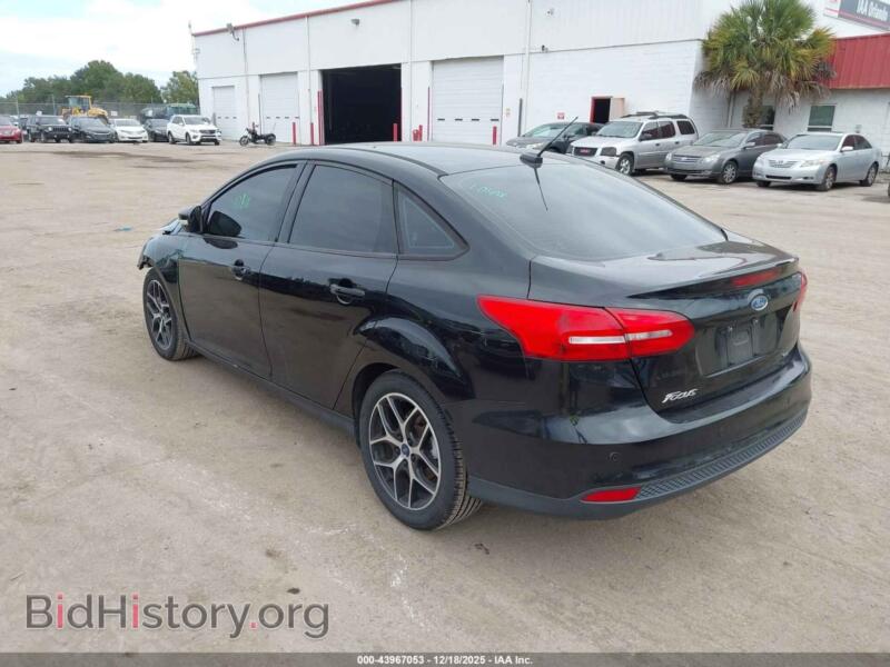 2017 Ford FOCUS (VIN 1FADP3H20HL248270) — photo 3 of 12