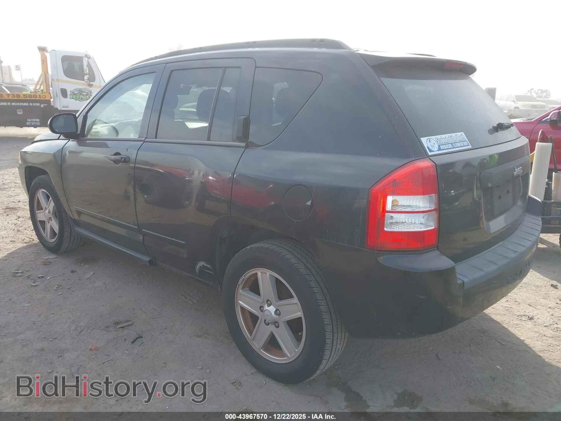 2010 JEEP COMPASS - VIN: 1J4NT4FB4AD549301 - Фото 3