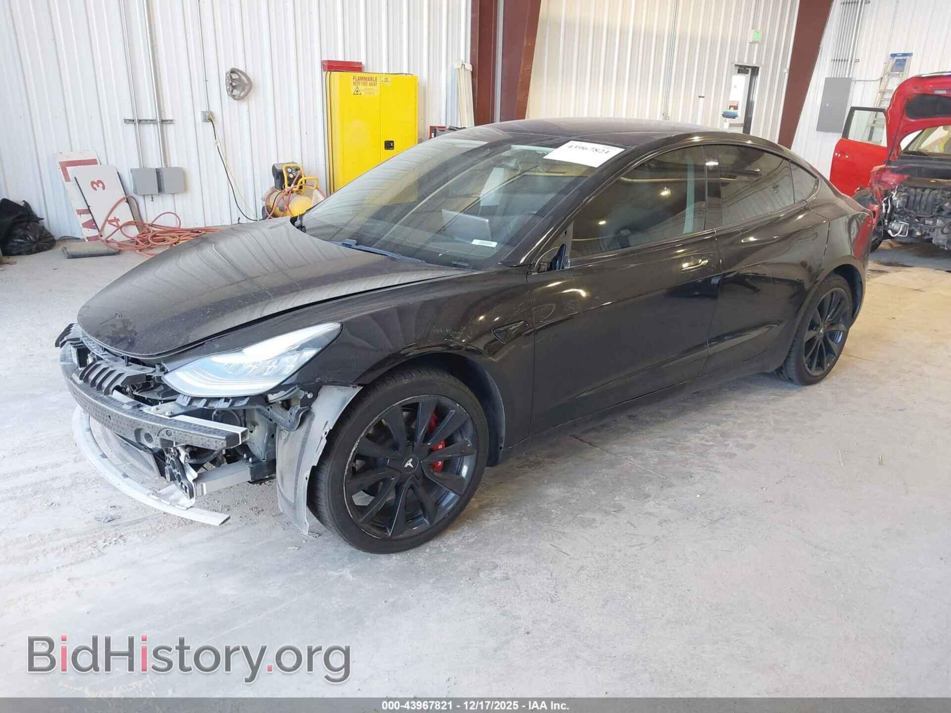 2018 TESLA MODEL 3 - VIN: 5YJ3E1EBXJF071689 - Photo 2