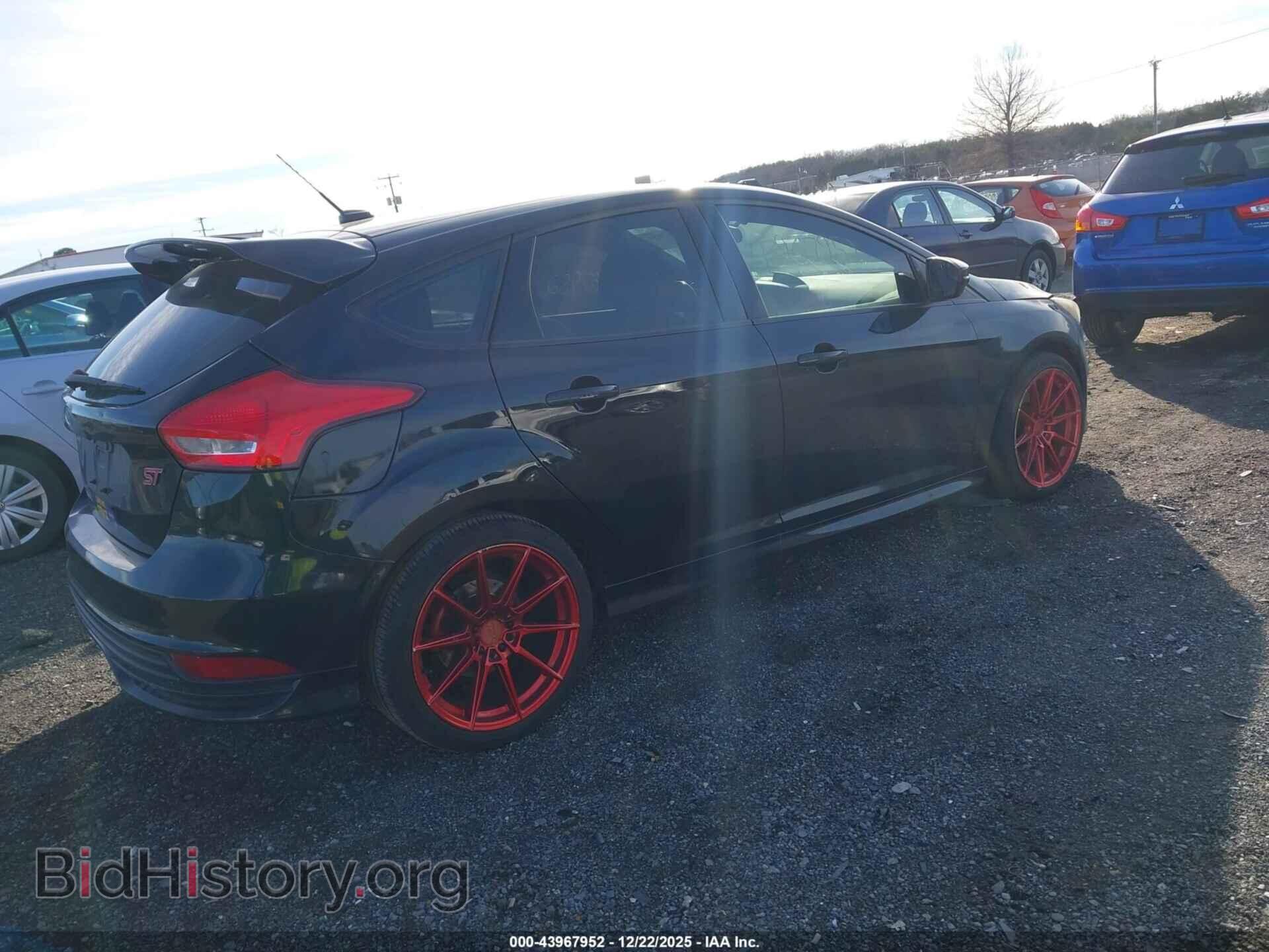 2017 FORD FOCUS ST - VIN: 1FADP3L91HL294615 - Photo 4