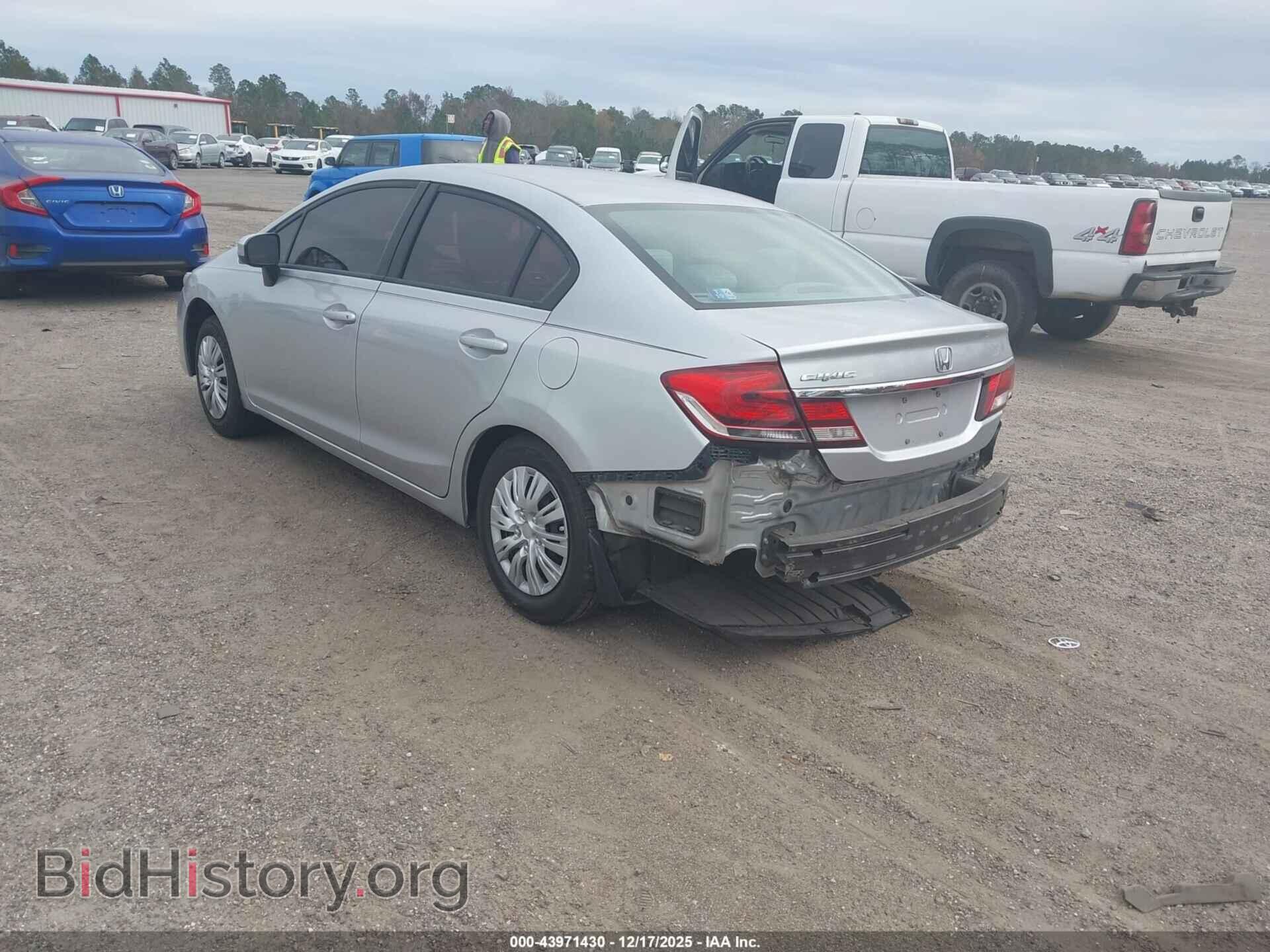 2014 HONDA CIVIC - VIN: 19XFB2F5XEE082143 - Фото 3