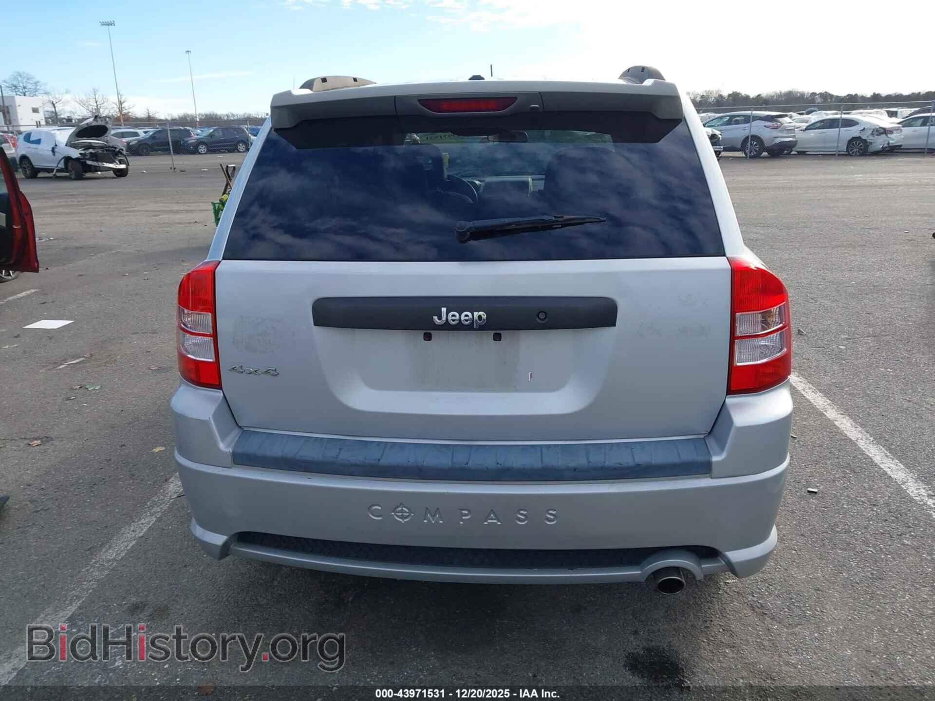 2007 JEEP COMPASS - VIN: 1J8FF47W57D418205 - Фото 16