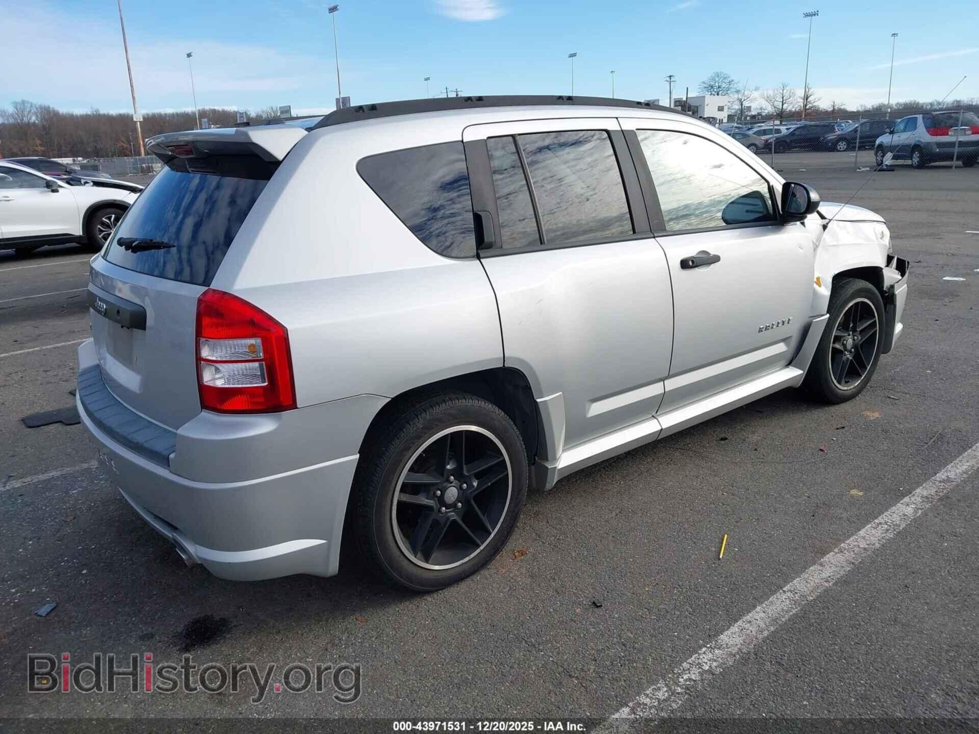 2007 JEEP COMPASS - VIN: 1J8FF47W57D418205 - Фото 4