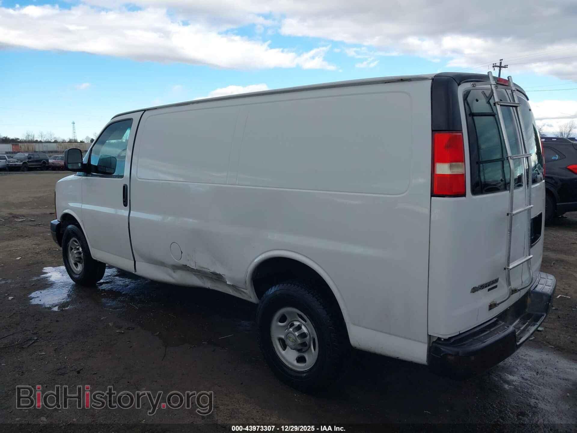 2014 CHEVROLET EXPRESS 2500 - VIN: 1GCWGFCA8E1134950 - Фото 3