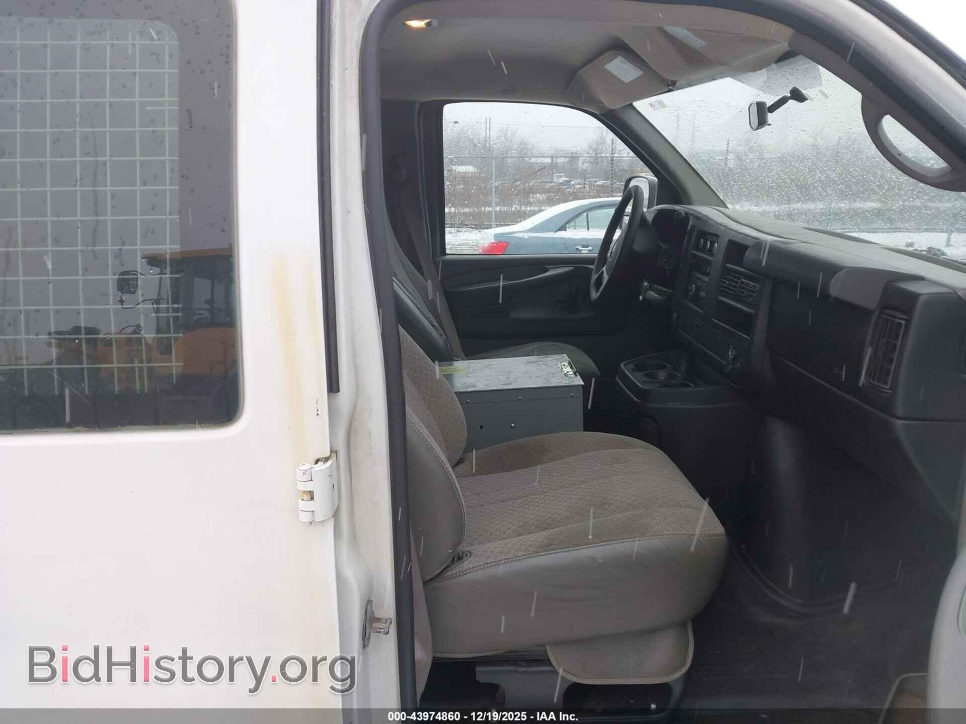 2013 CHEVROLET EXPRESS 1500 - VIN: 1GCSGAFX5D1118818 - Фото 5