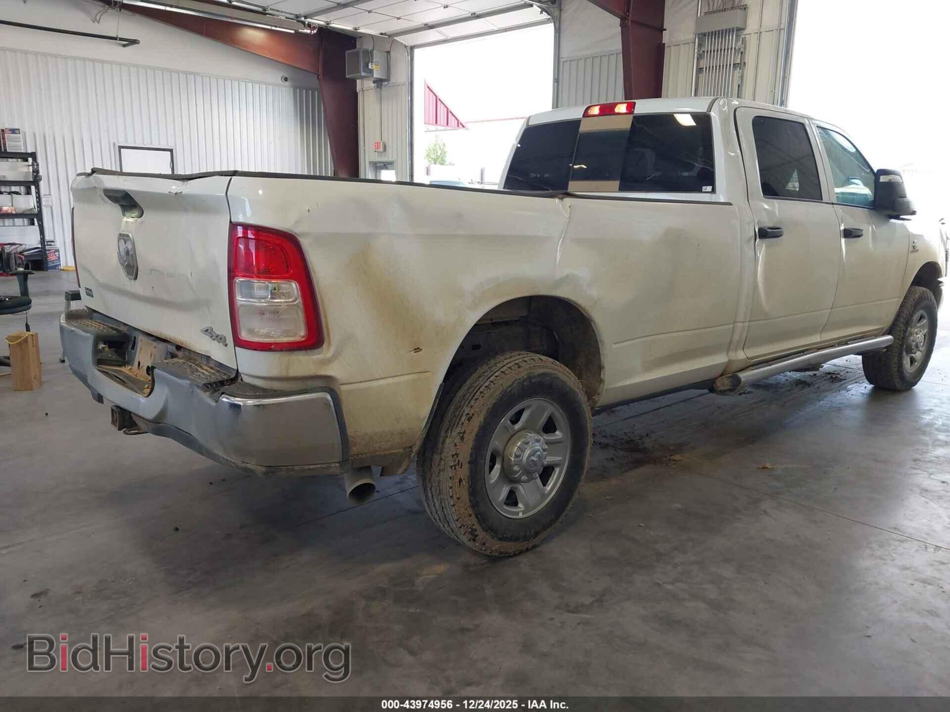 2023 RAM 2500 - VIN: 3C6UR5HL2PG517770 - Фото 4