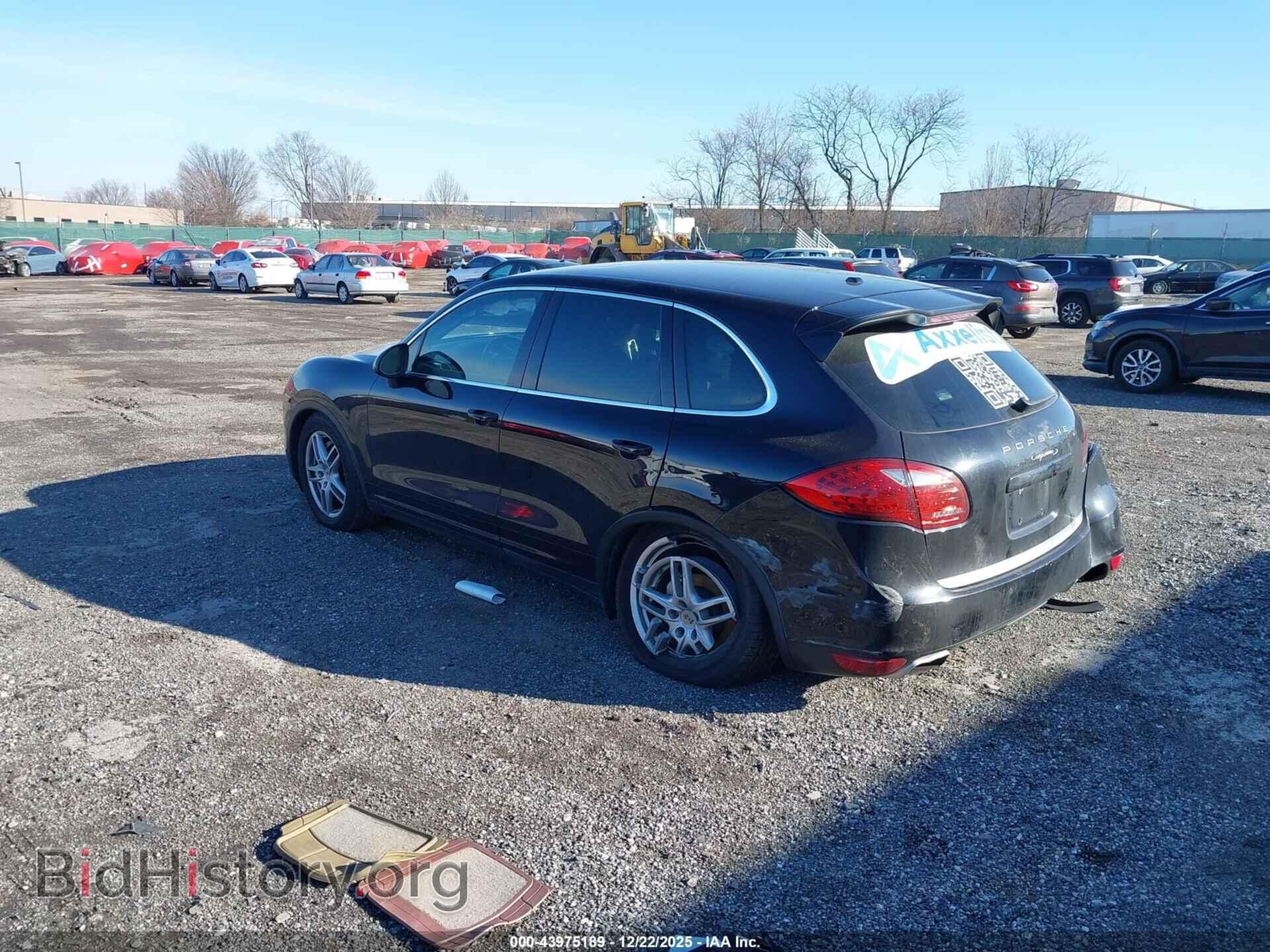 2011 PORSCHE CAYENNE - VIN: WP1AB2A21BLA52022 - Photo 3