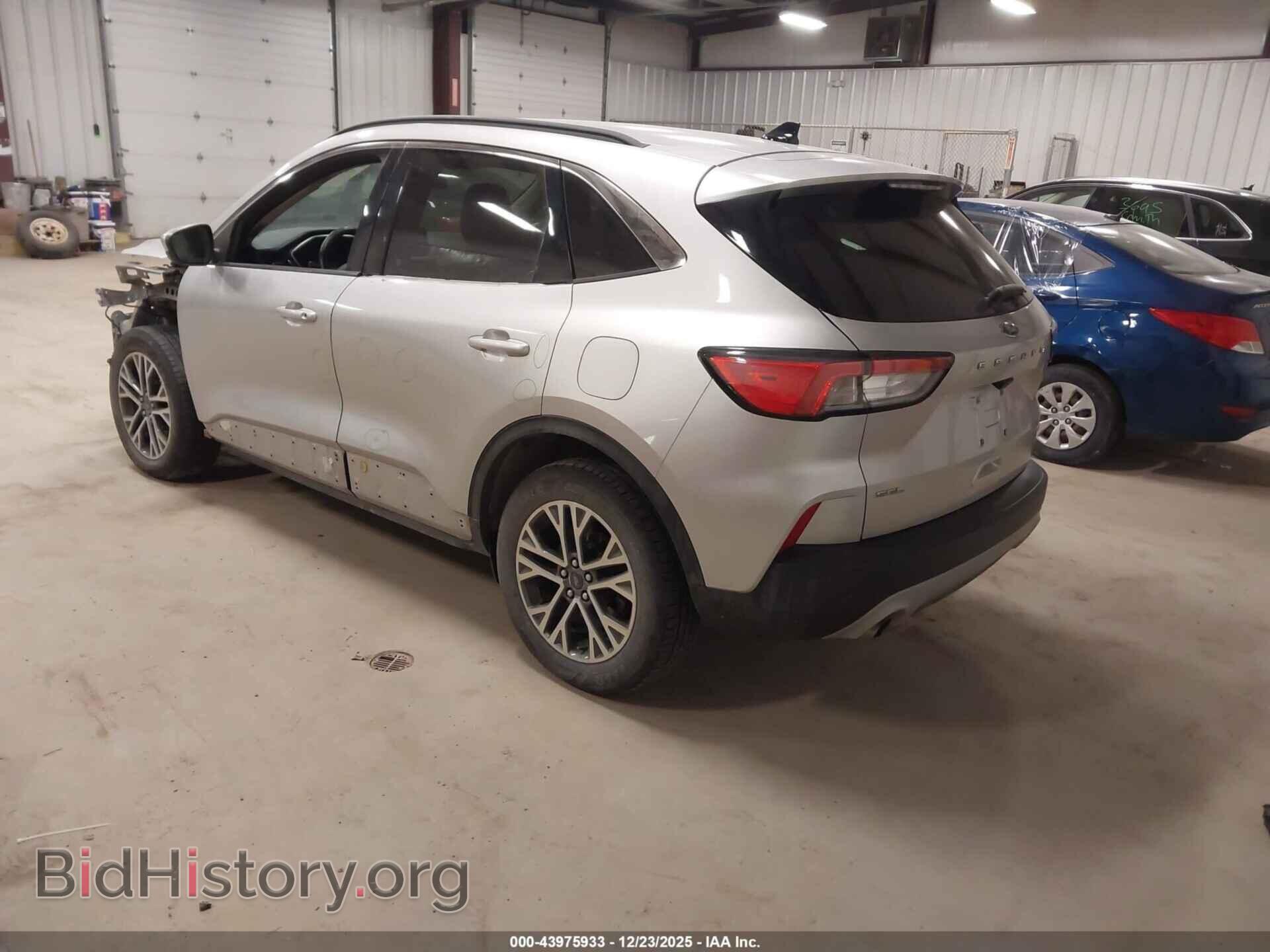 2020 FORD ESCAPE - VIN: 1FMCU9H60LUA20725 - Фото 3