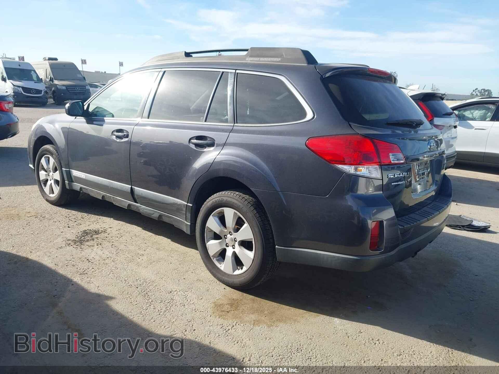 2011 SUBARU OUTBACK - VIN: 4S4BRBBC4B1318200 - Фото 3