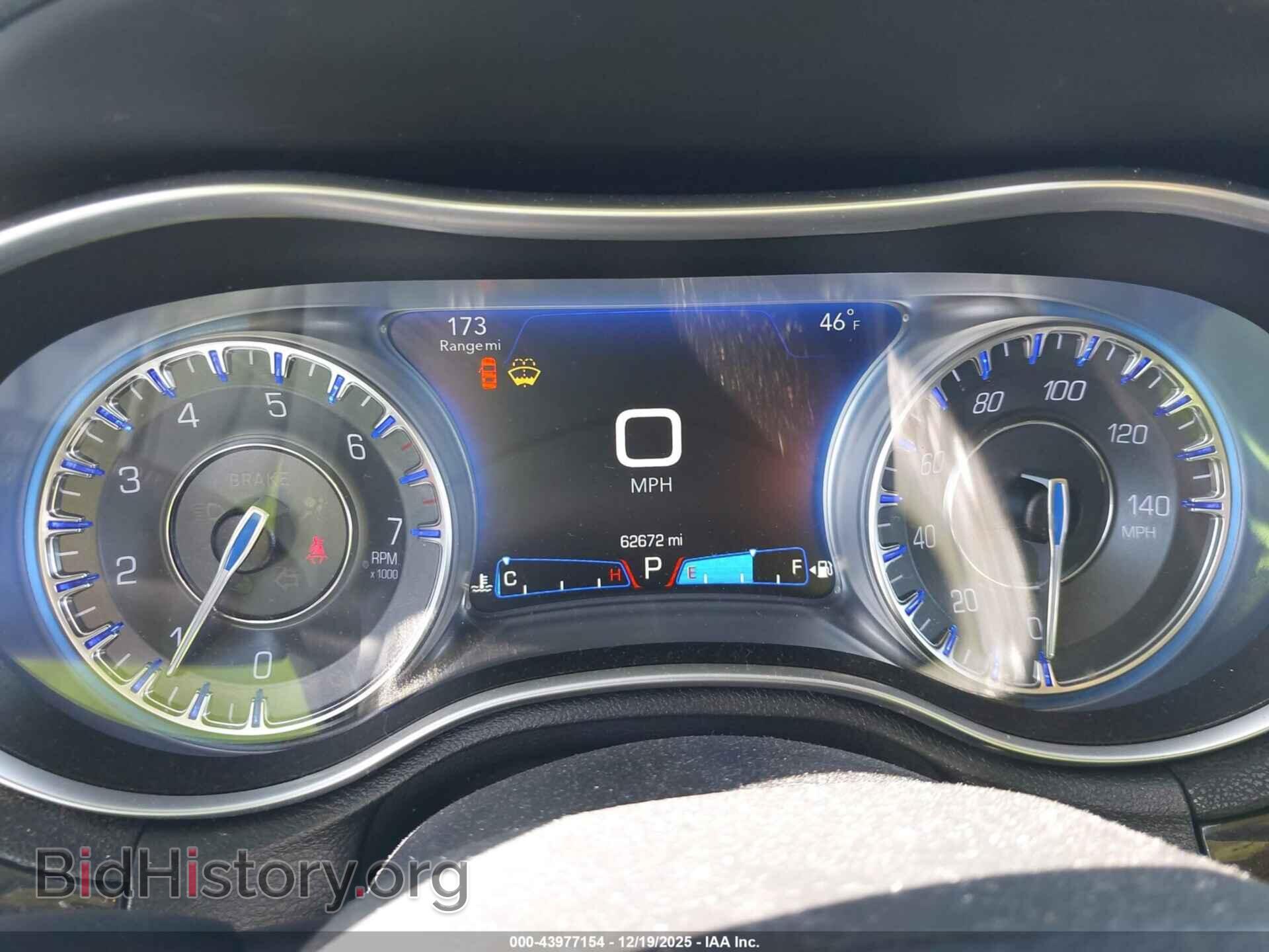 2017 CHRYSLER 300C - VIN: 2C3CCAEGXHH596519 - Фото 7