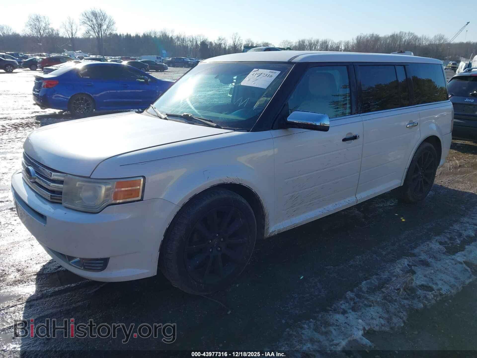 2009 FORD FLEX - VIN: 2FMEK63C99BA86747 - Фото 2