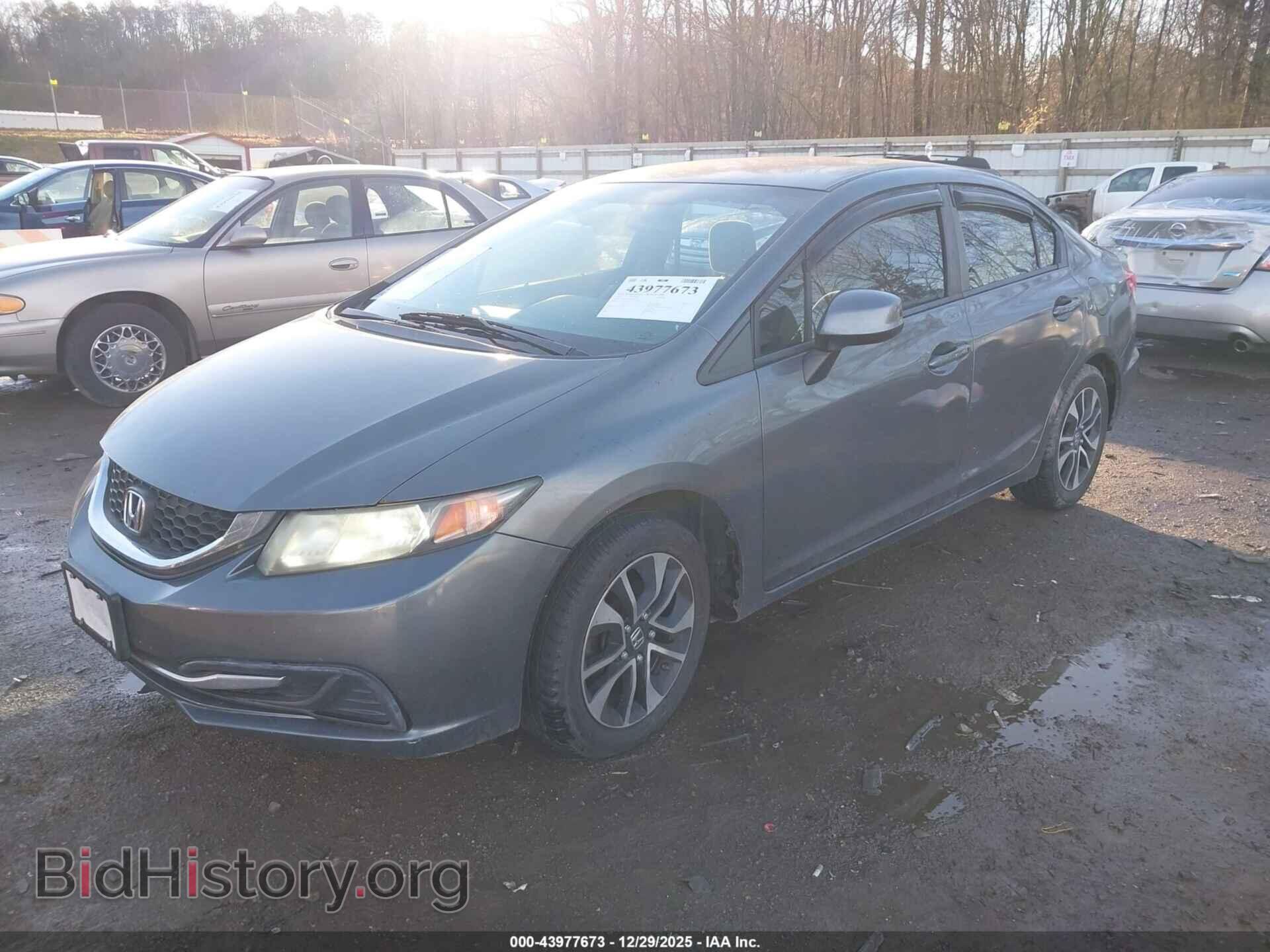 2013 HONDA CIVIC - VIN: 2HGFB2F58DH511140 - Фото 2