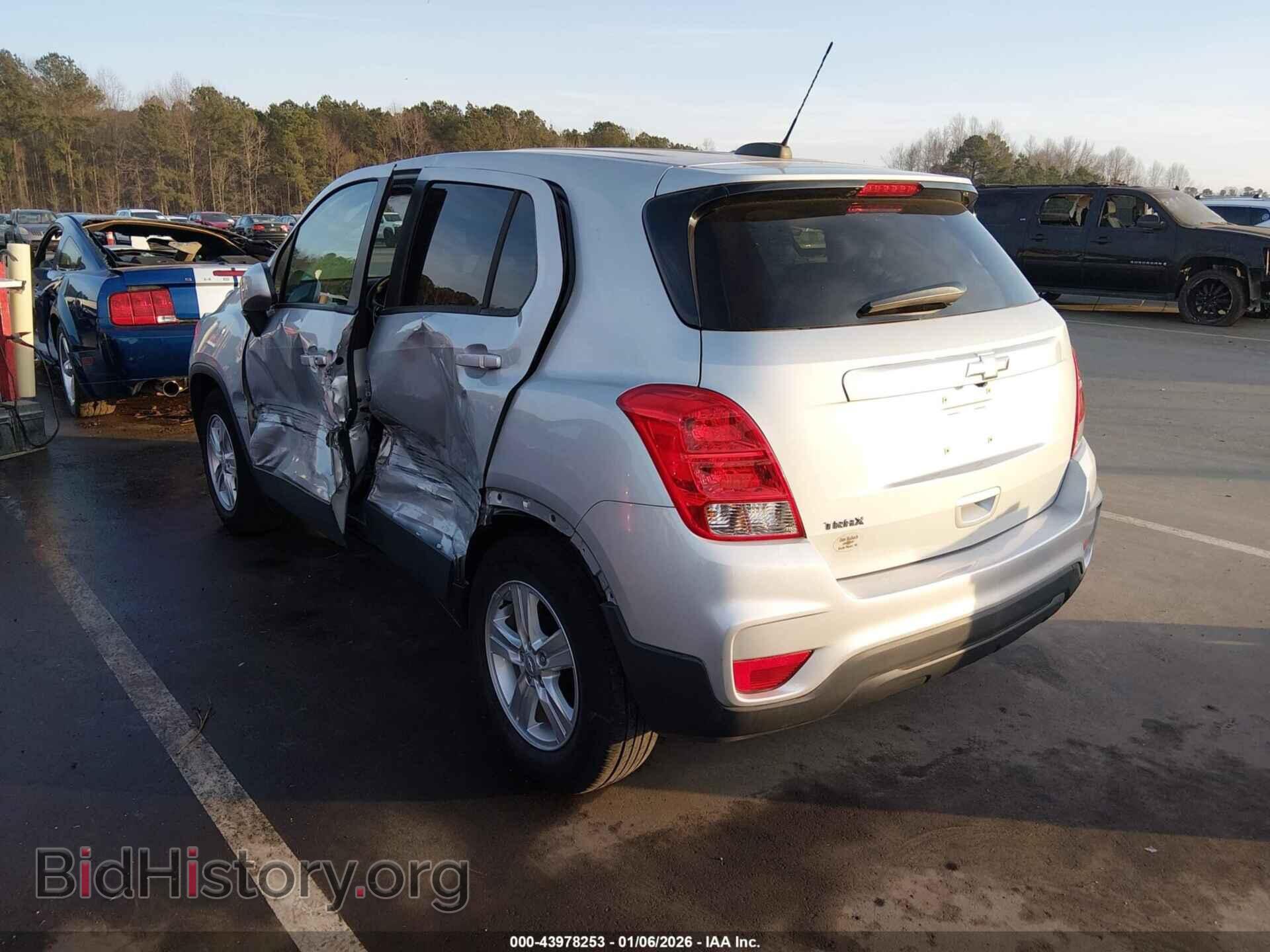 2019 CHEVROLET TRAX - VIN: 3GNCJKSB3KL402113 - Фото 3