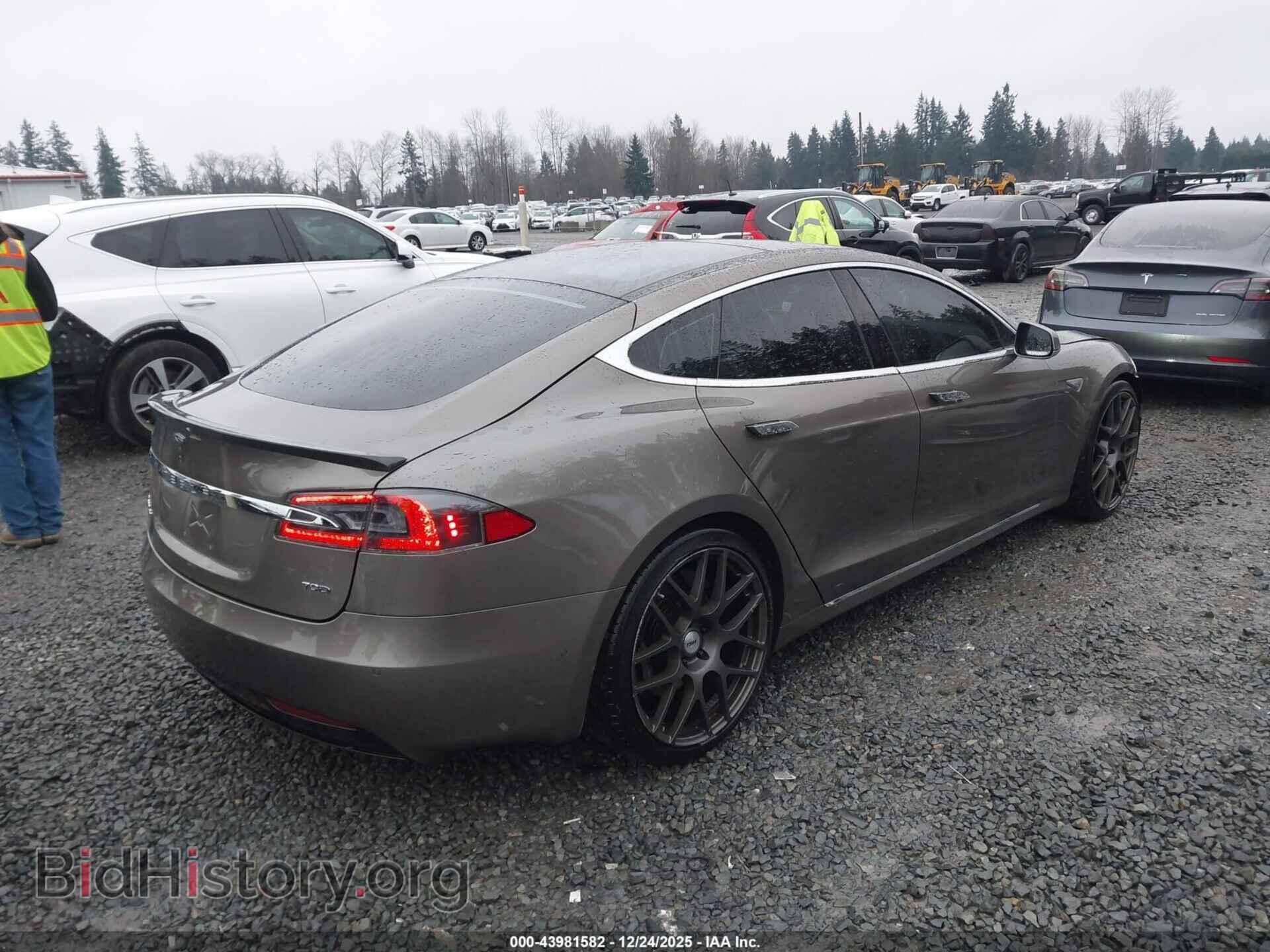 2016 TESLA MODEL S - VIN: 5YJSA1E22GF144456 - Фото 4