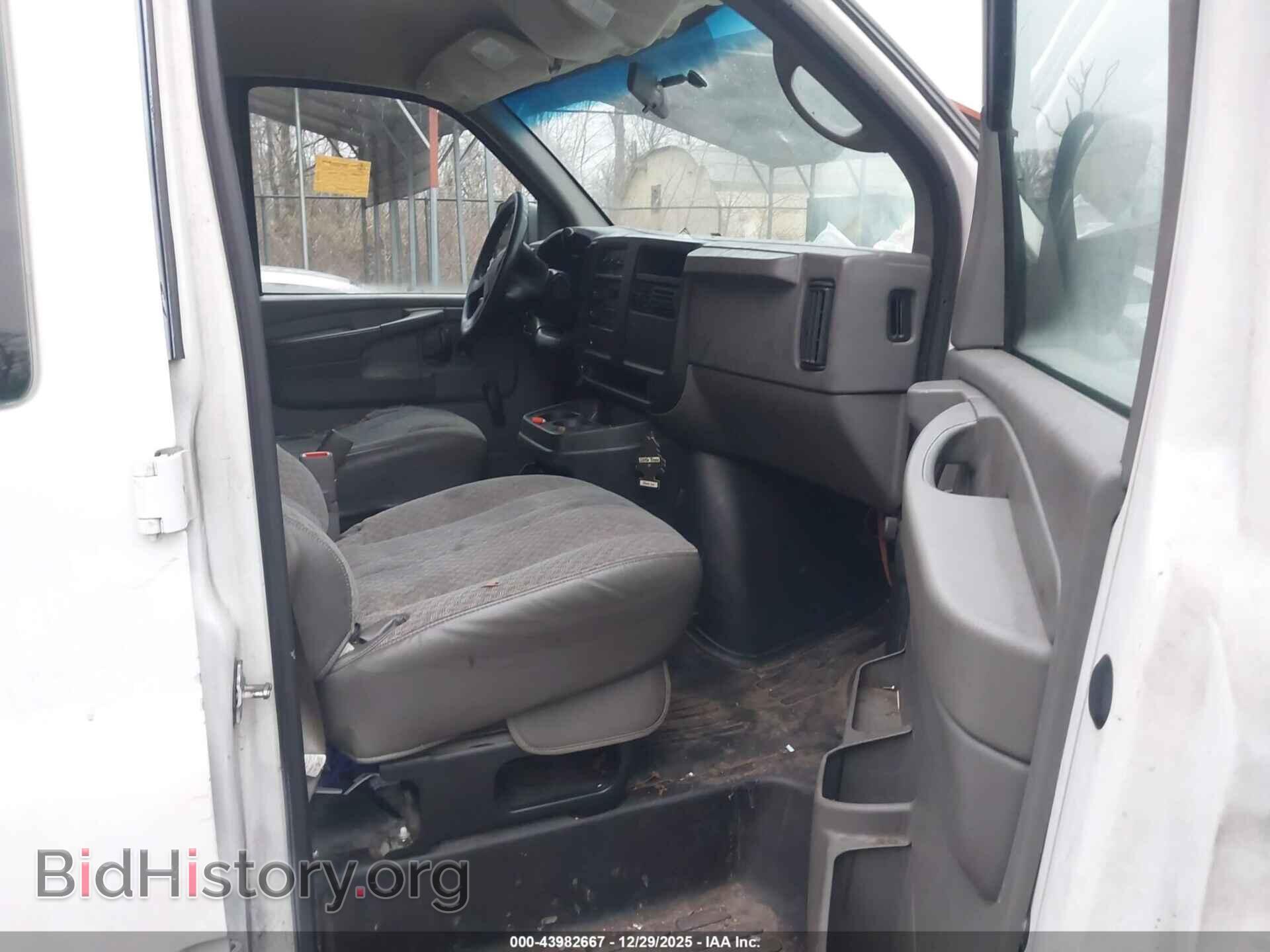 2006 CHEVROLET EXPRESS - VIN: 1GCGG25VX61101205 - Фото 5