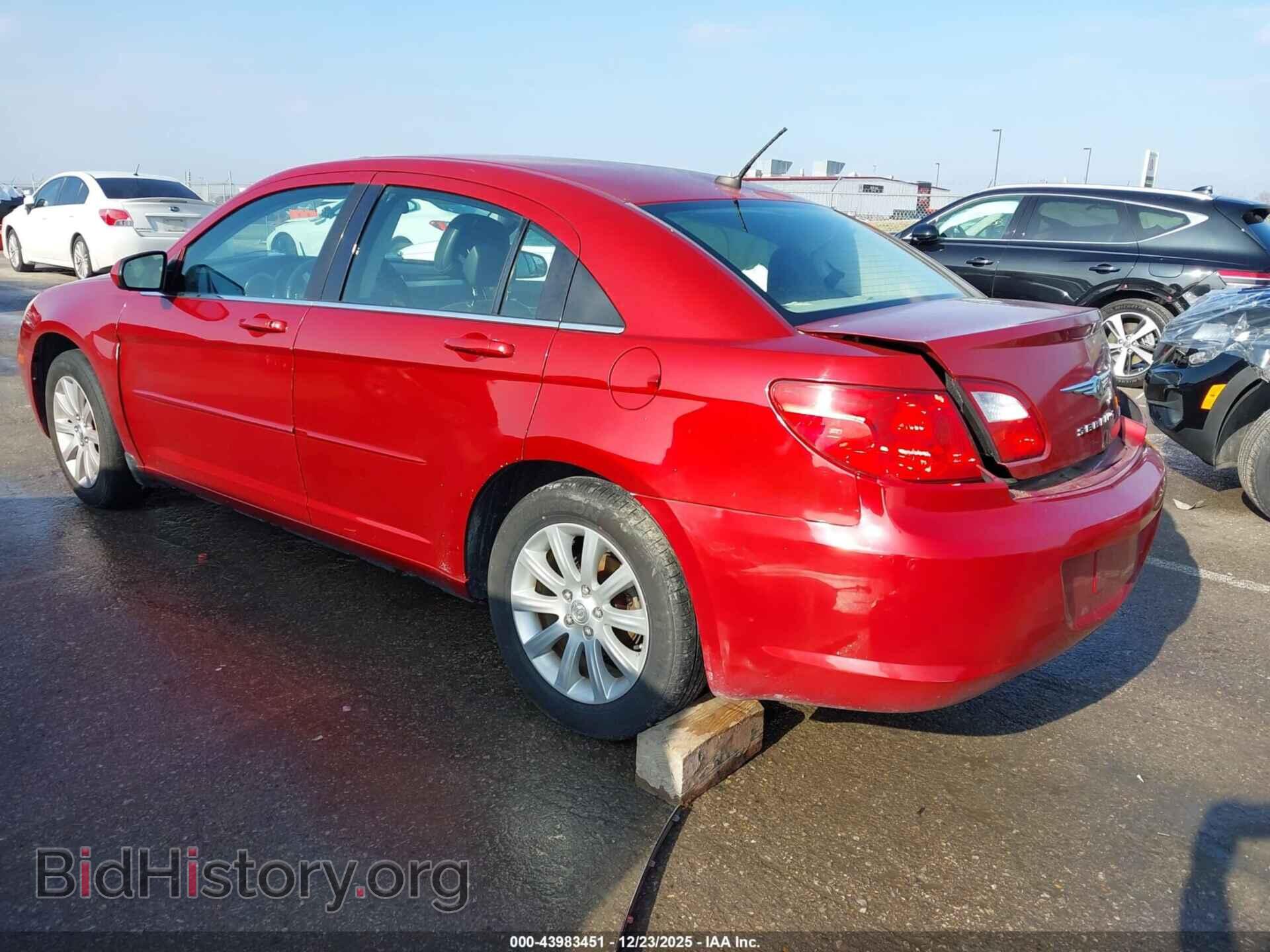 2010 CHRYSLER SEBRING - VIN: 1C3CC5FB5AN228241 - Фото 3