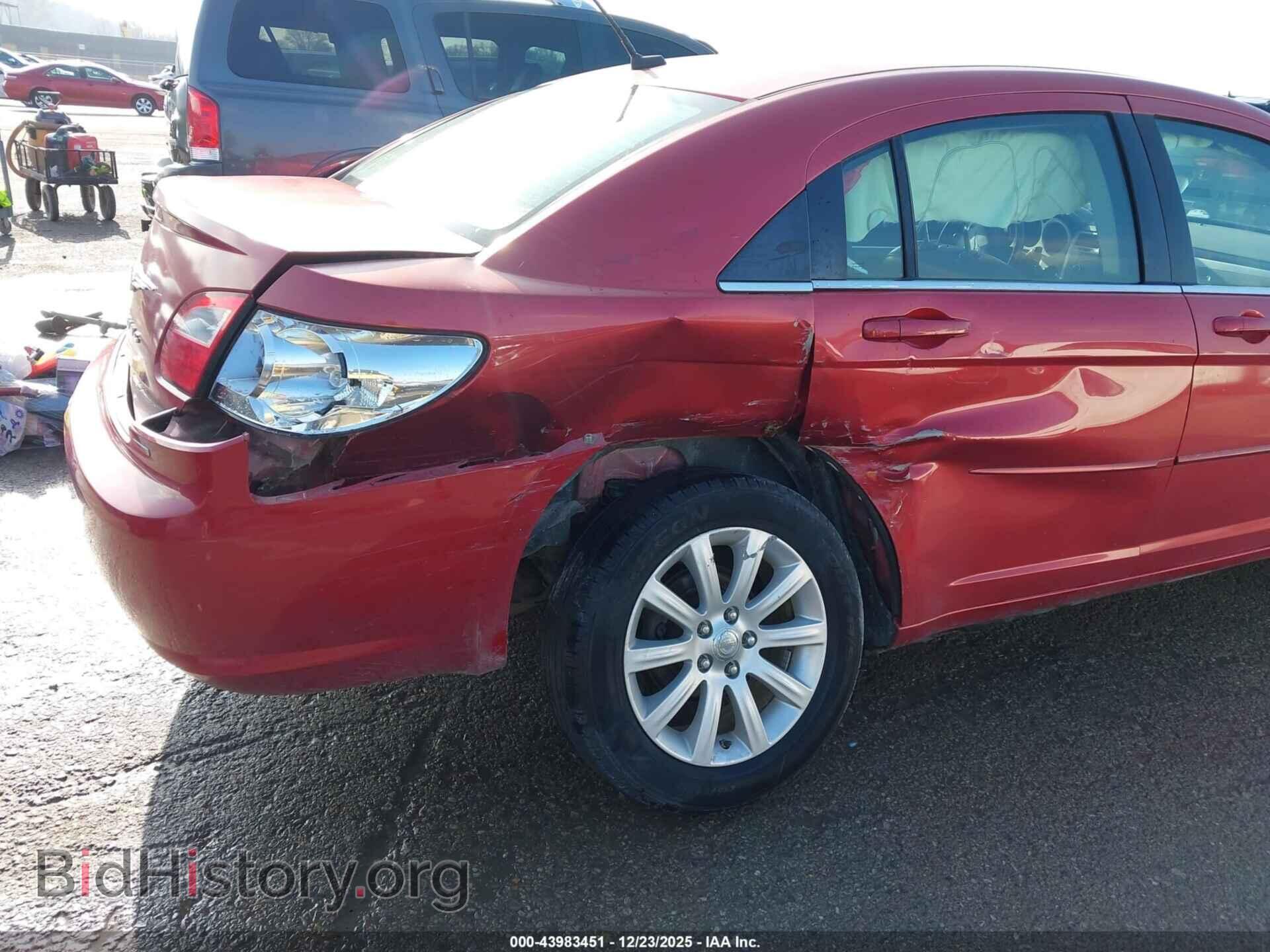 2010 CHRYSLER SEBRING - VIN: 1C3CC5FB5AN228241 - Фото 6
