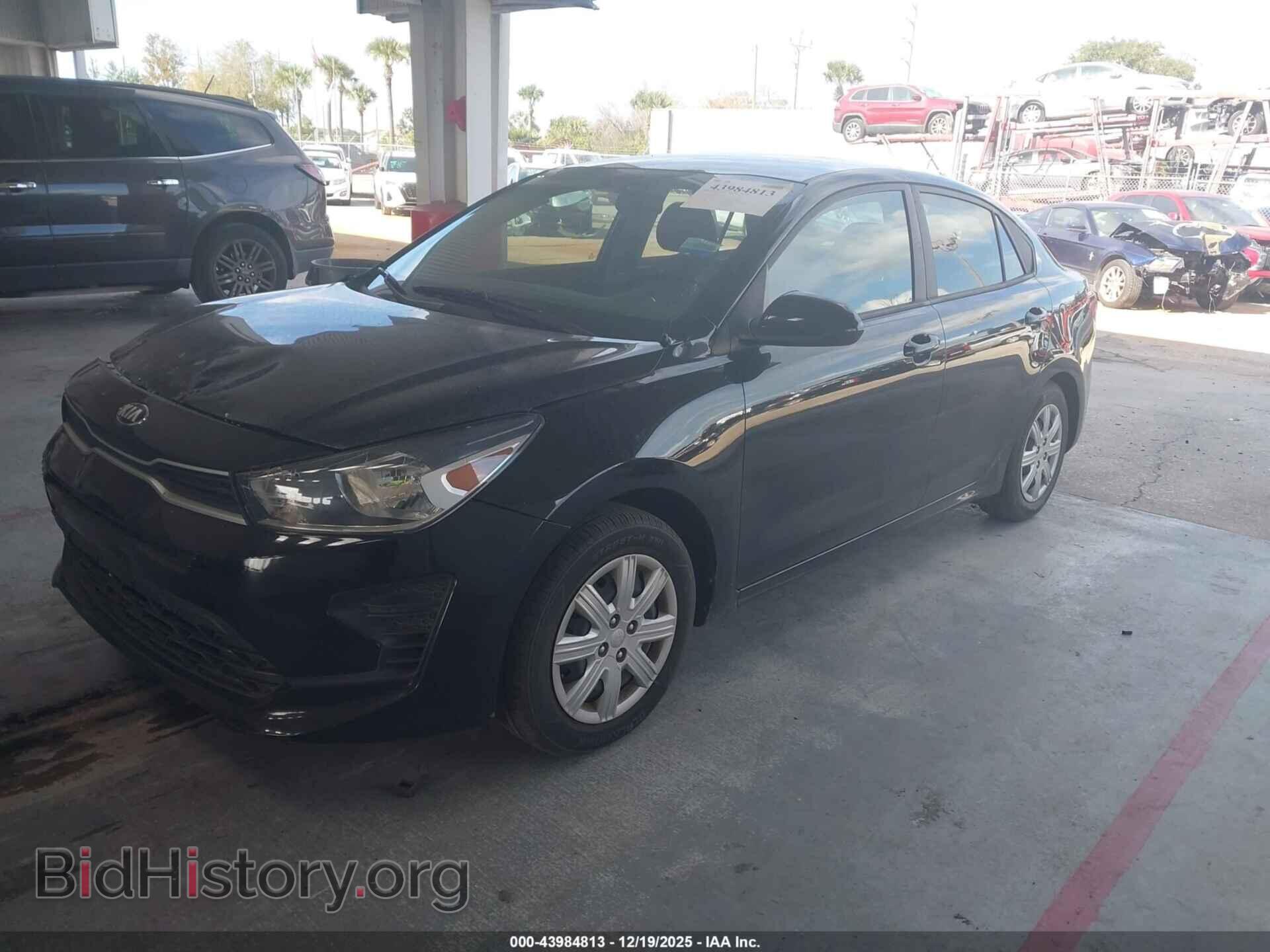 2021 KIA RIO - VIN: 3KPA24AD8ME385652 - Фото 2