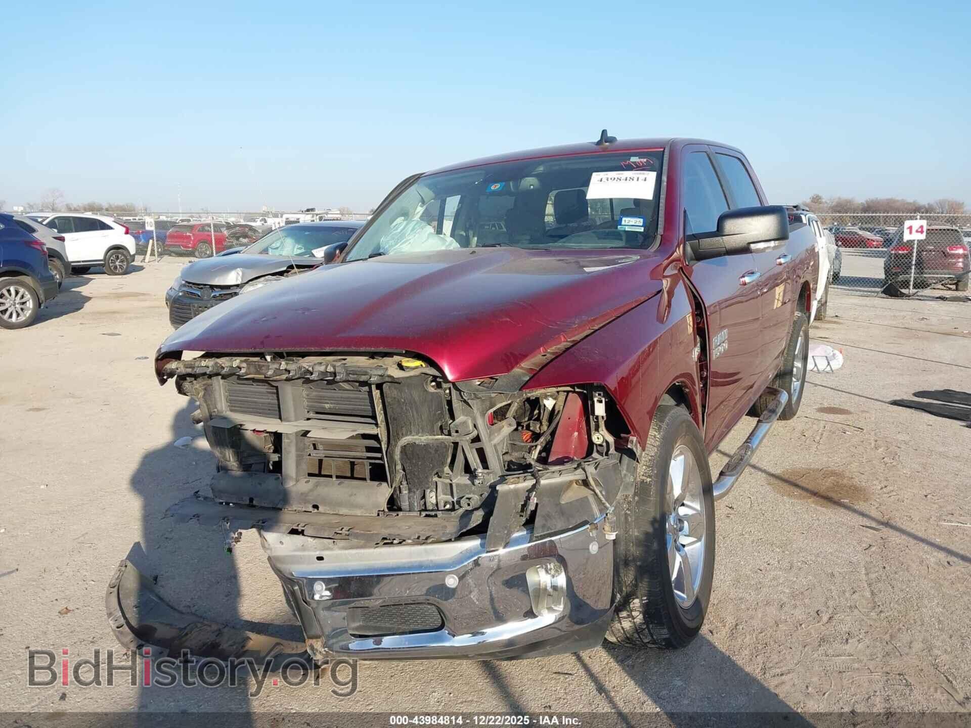 2017 RAM 1500 - VIN: 3C6RR6LTXHG530089 - Фото 2