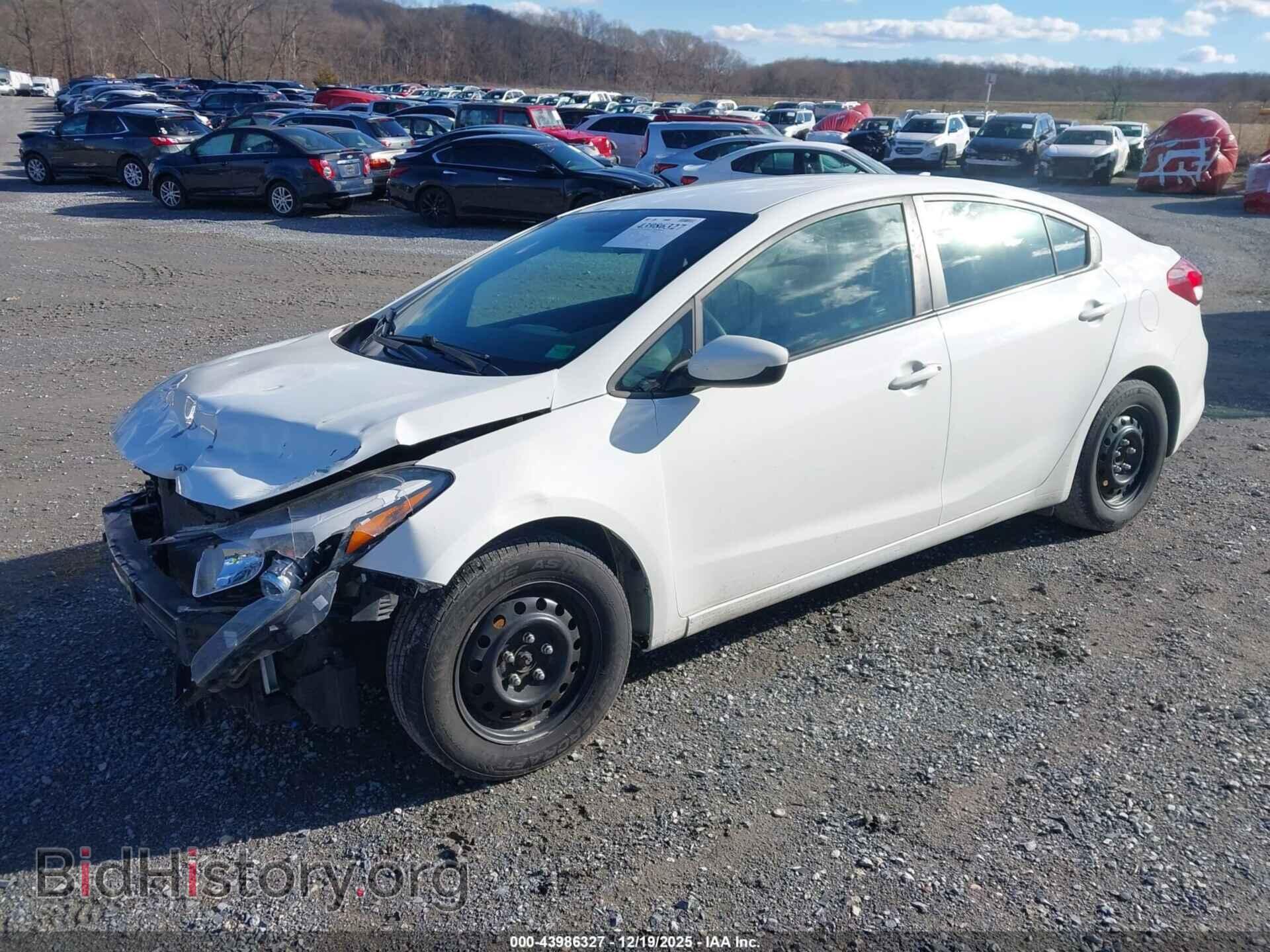 2018 KIA FORTE - VIN: 3KPFK4A73JE196242 - Фото 2