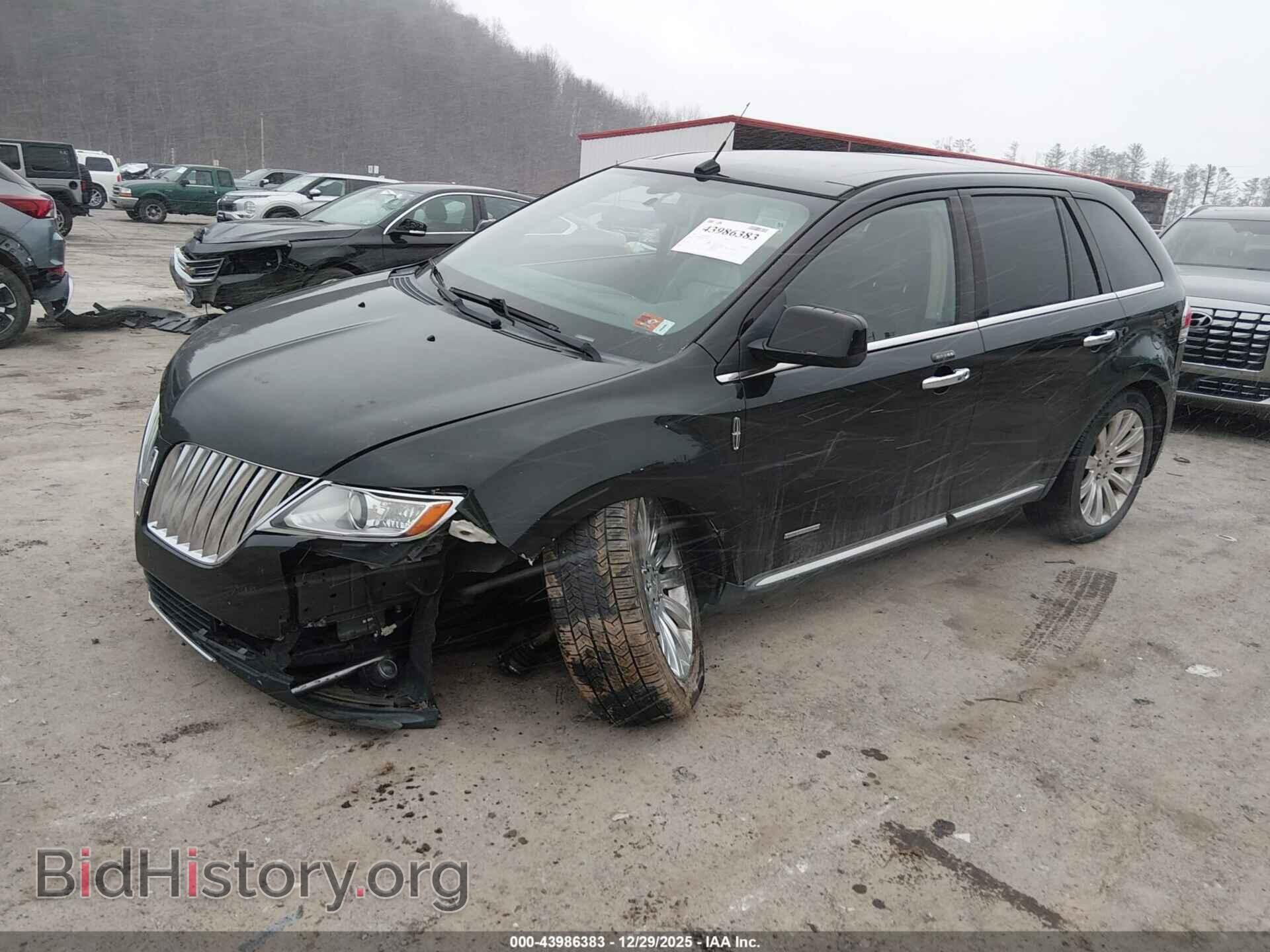 2011 LINCOLN MKX - VIN: 2LMDJ8JK2BBJ10286 - Photo 2