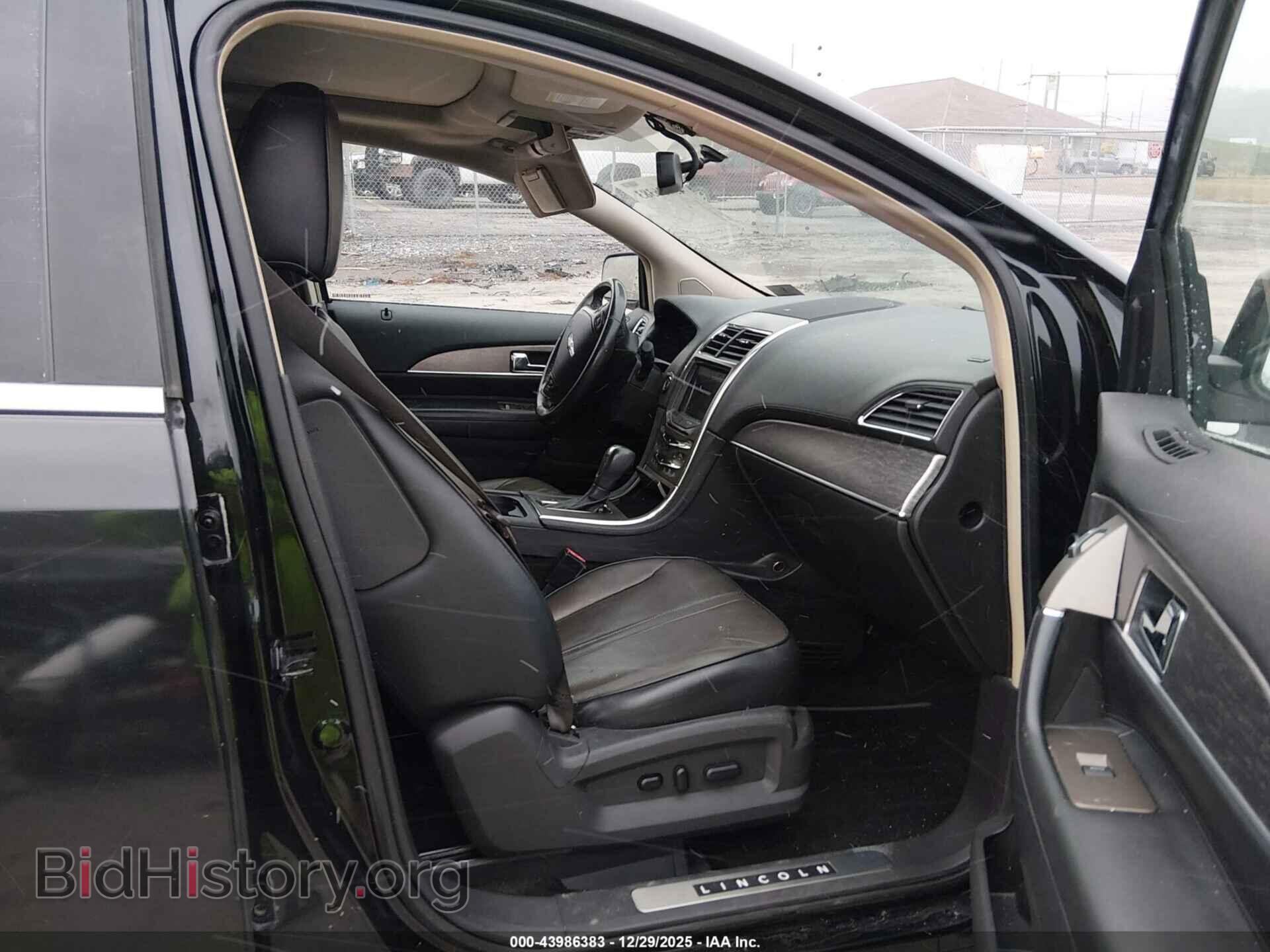 2011 LINCOLN MKX - VIN: 2LMDJ8JK2BBJ10286 - Photo 5