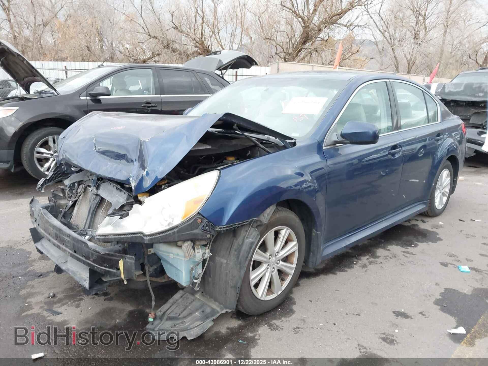 2011 SUBARU LEGACY - VIN: 4S3BMBC65B3221149 - Фото 2