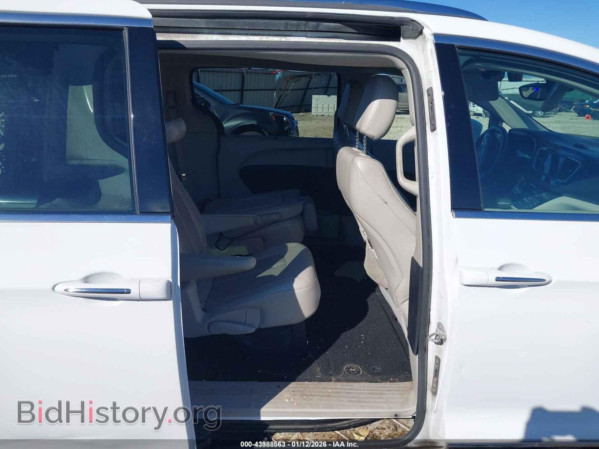 2018 CHRYSLER PACIFICA - VIN: 2C4RC1BGXJR130650 - Фото 8