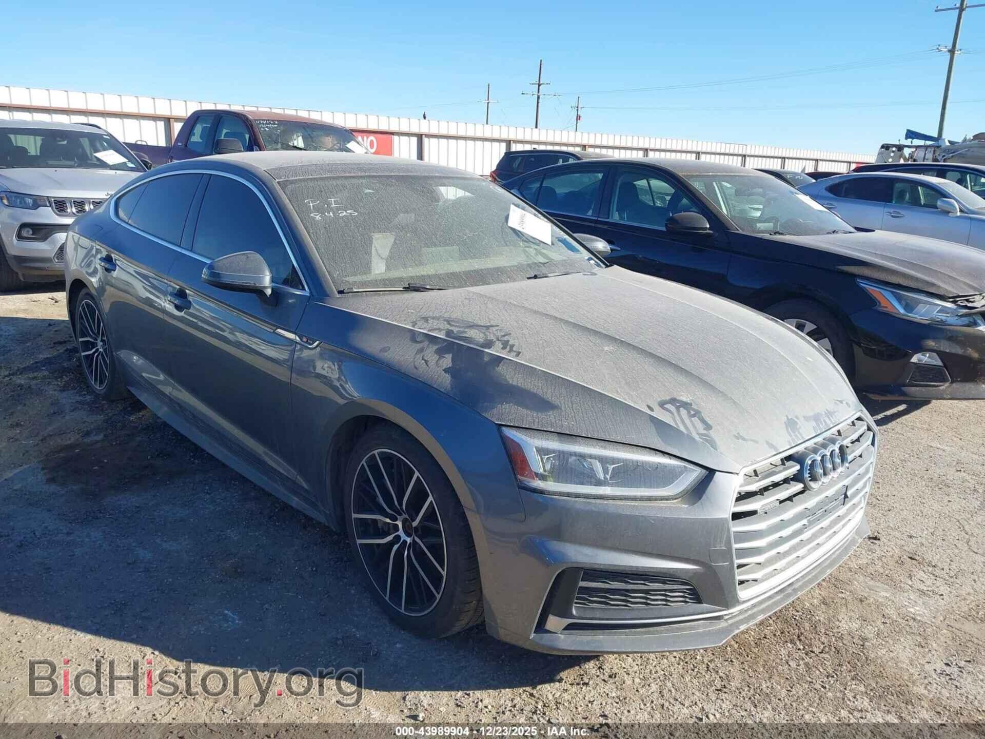 Photo WAUDNCF51KA015270 - AUDI A5 2019