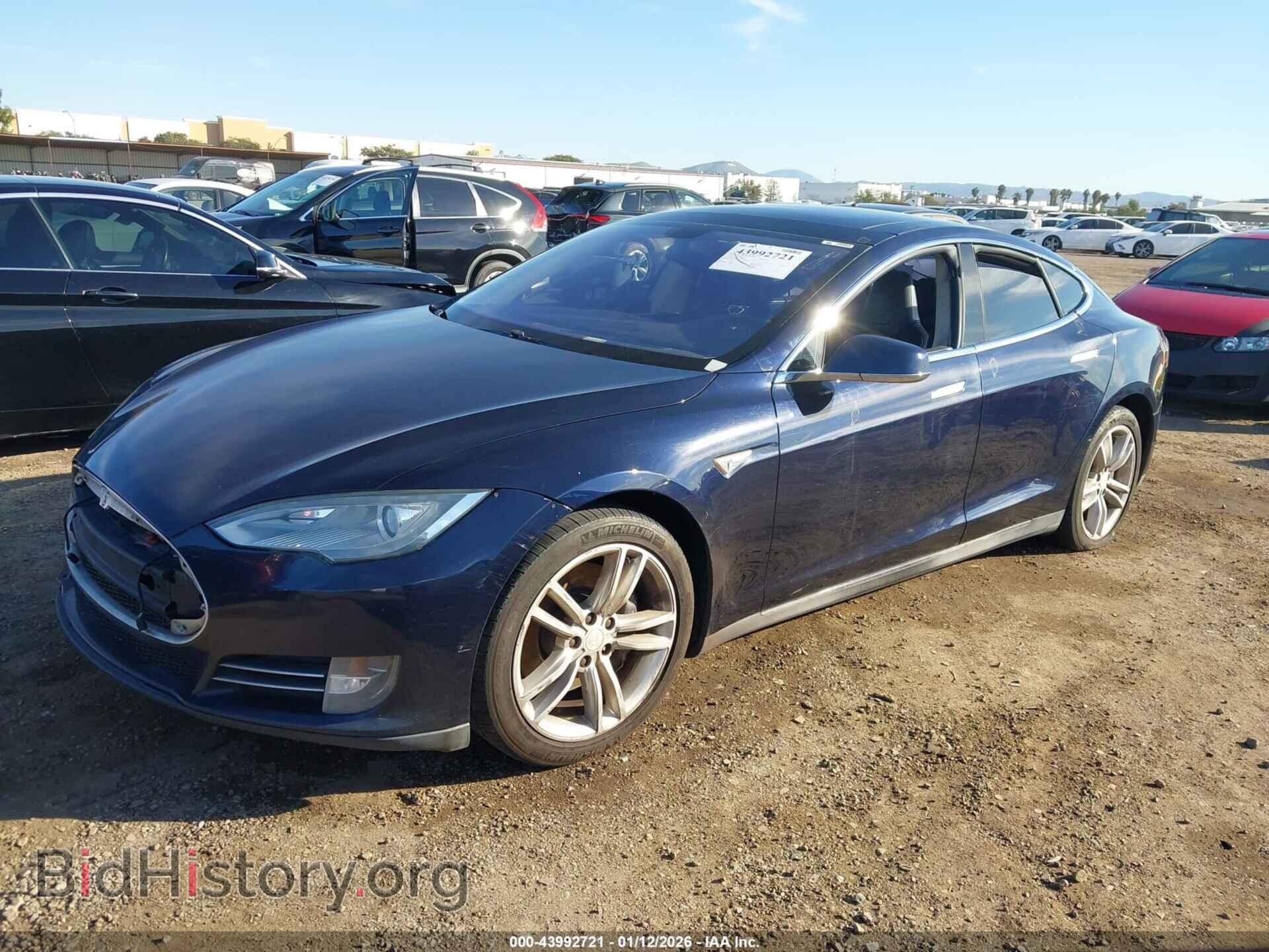 2014 TESLA MODEL S - VIN: 5YJSA1H1XEFP43394 - Фото 2