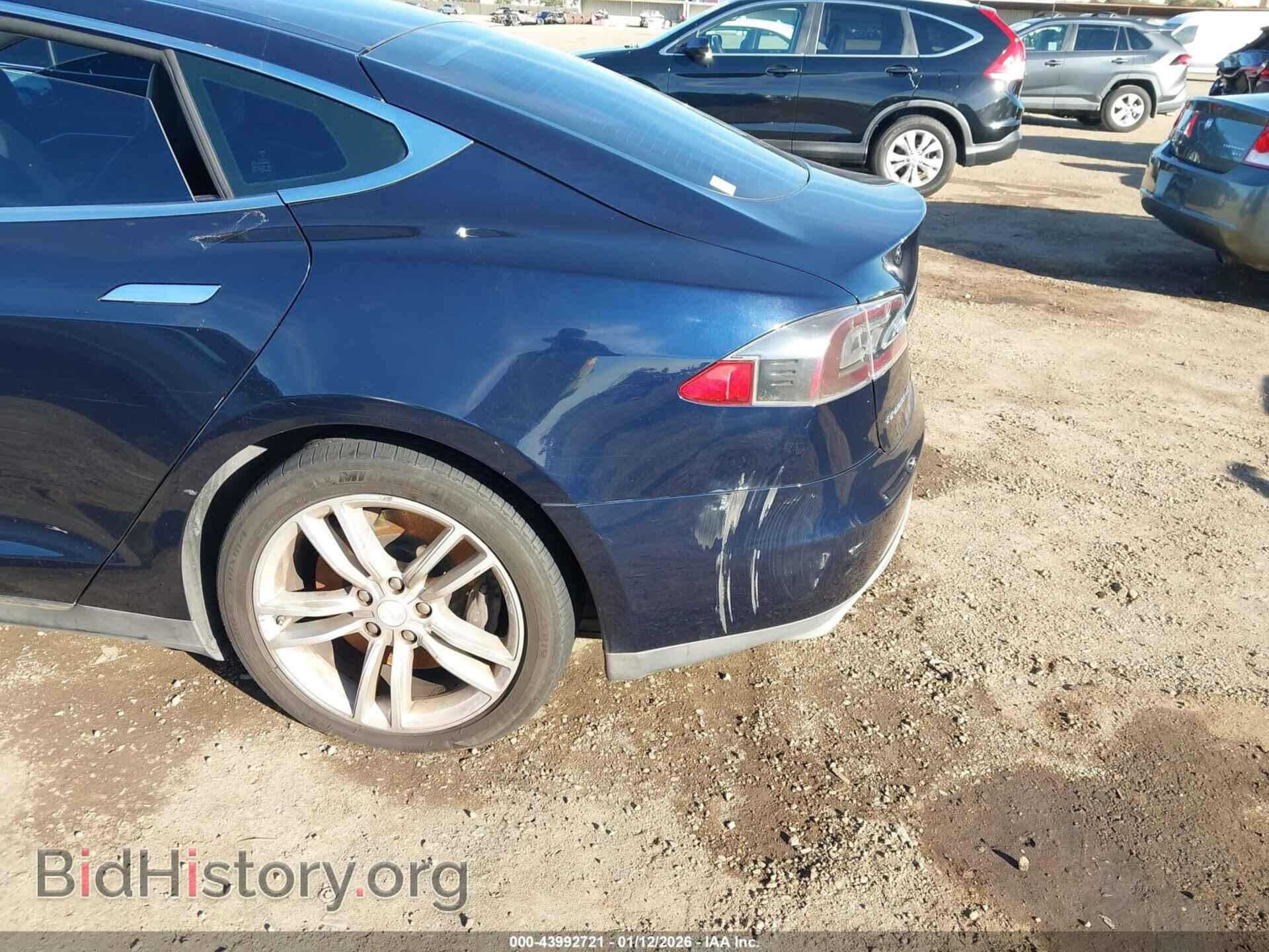 2014 TESLA MODEL S - VIN: 5YJSA1H1XEFP43394 - Фото 6