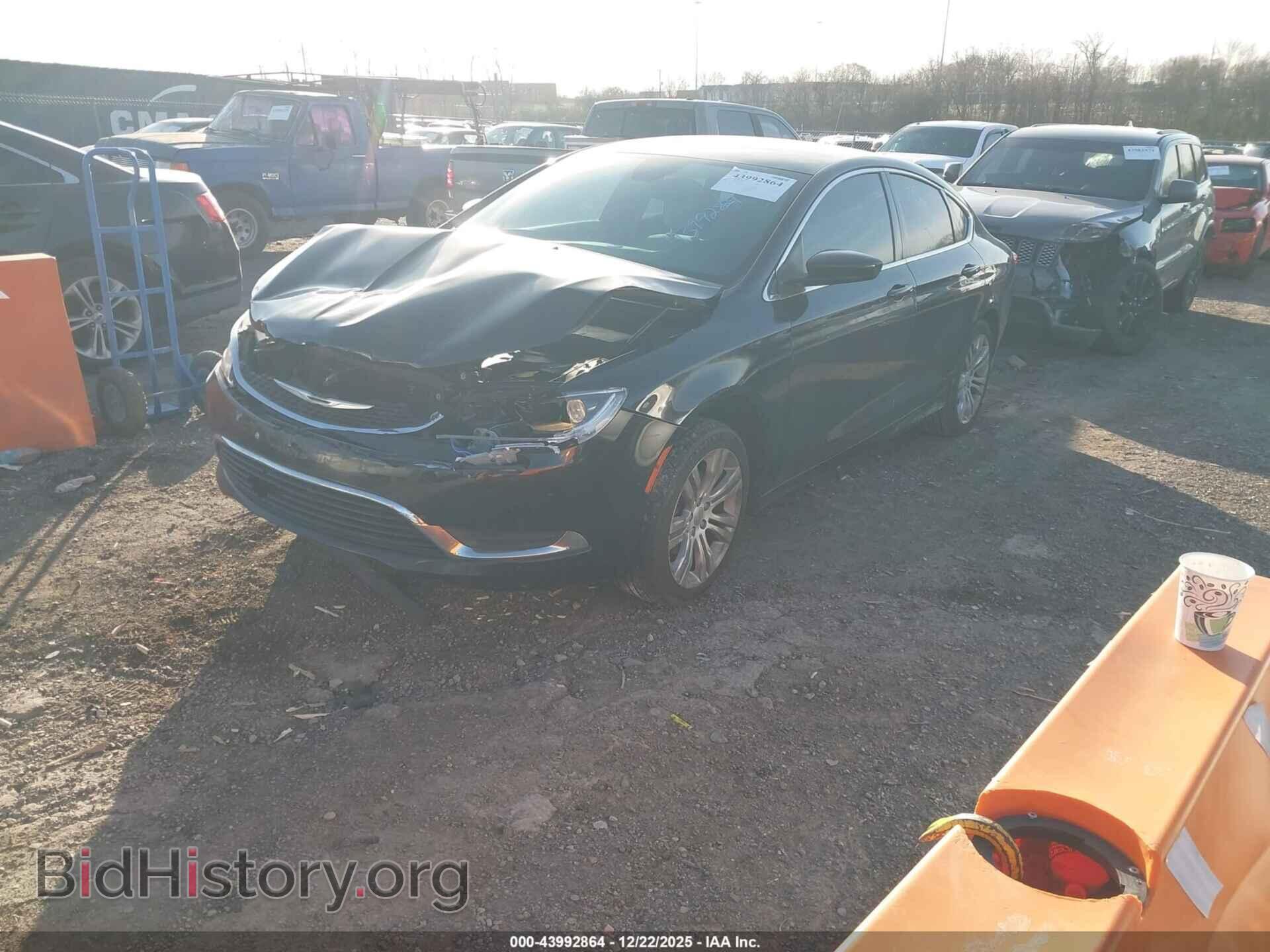 2015 CHRYSLER 200 - VIN: 1C3CCCAB8FN534921 - Фото 2