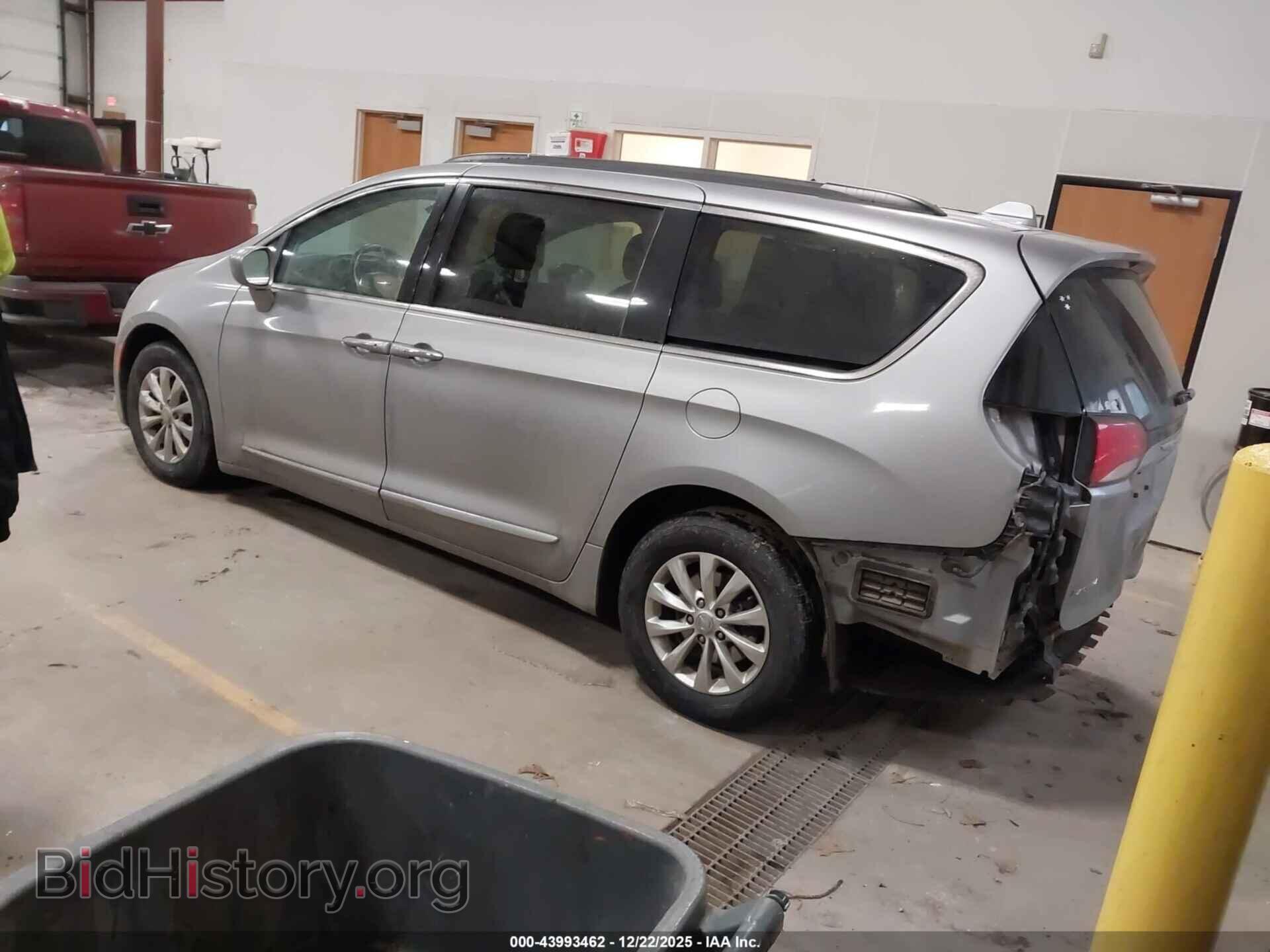2017 CHRYSLER PACIFICA - VIN: 2C4RC1BG2HR593487 - Фото 3