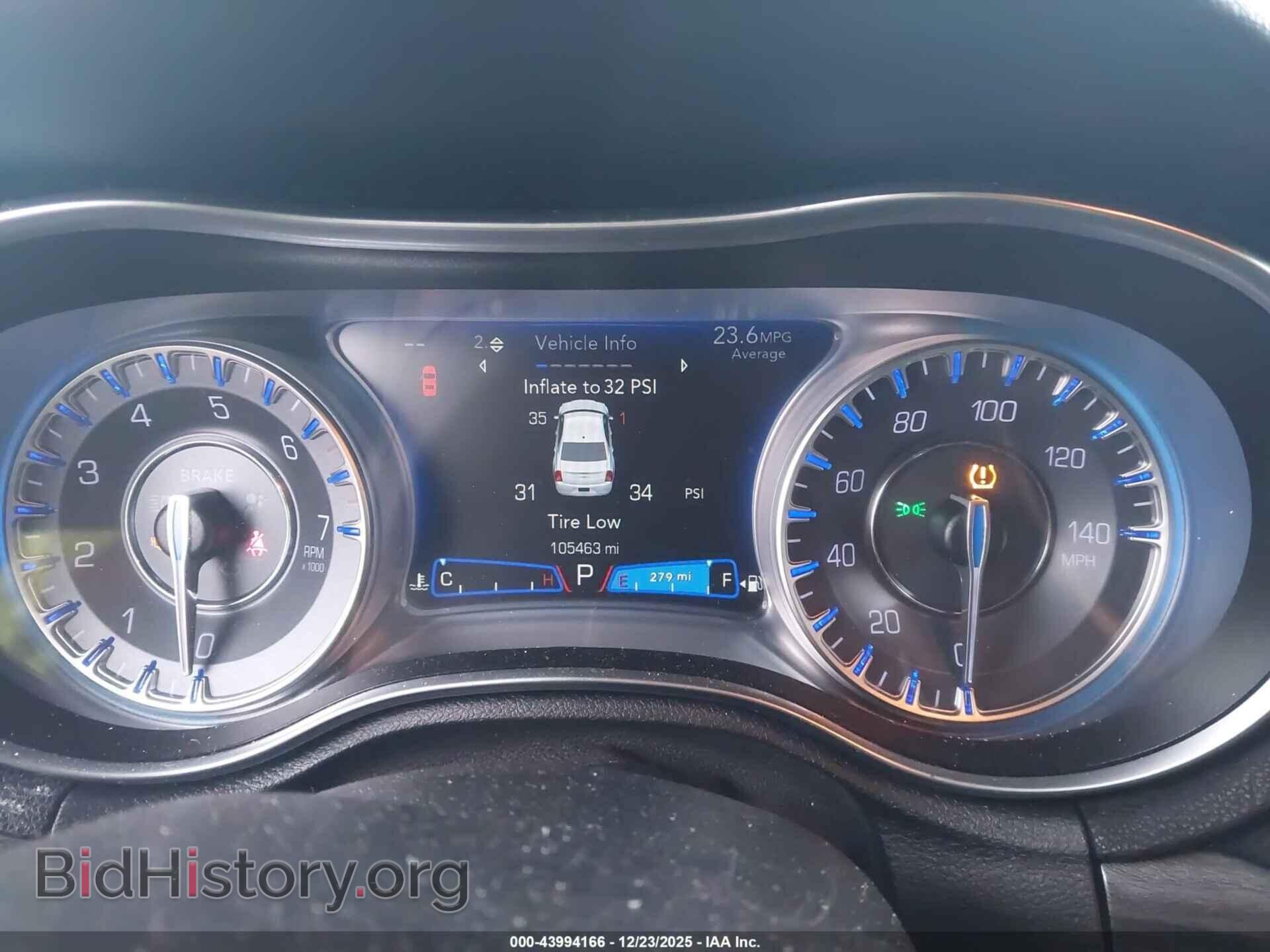 2019 CHRYSLER 300 - VIN: 2C3CCAAG2KH548929 - Фото 7