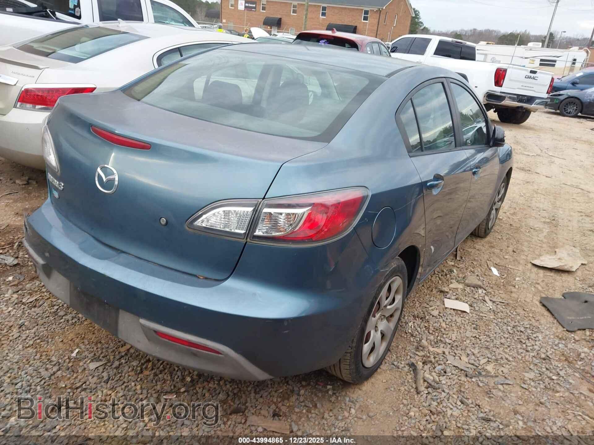 2011 MAZDA MAZDA3 - VIN: JM1BL1UF6B1385565 - Фото 4