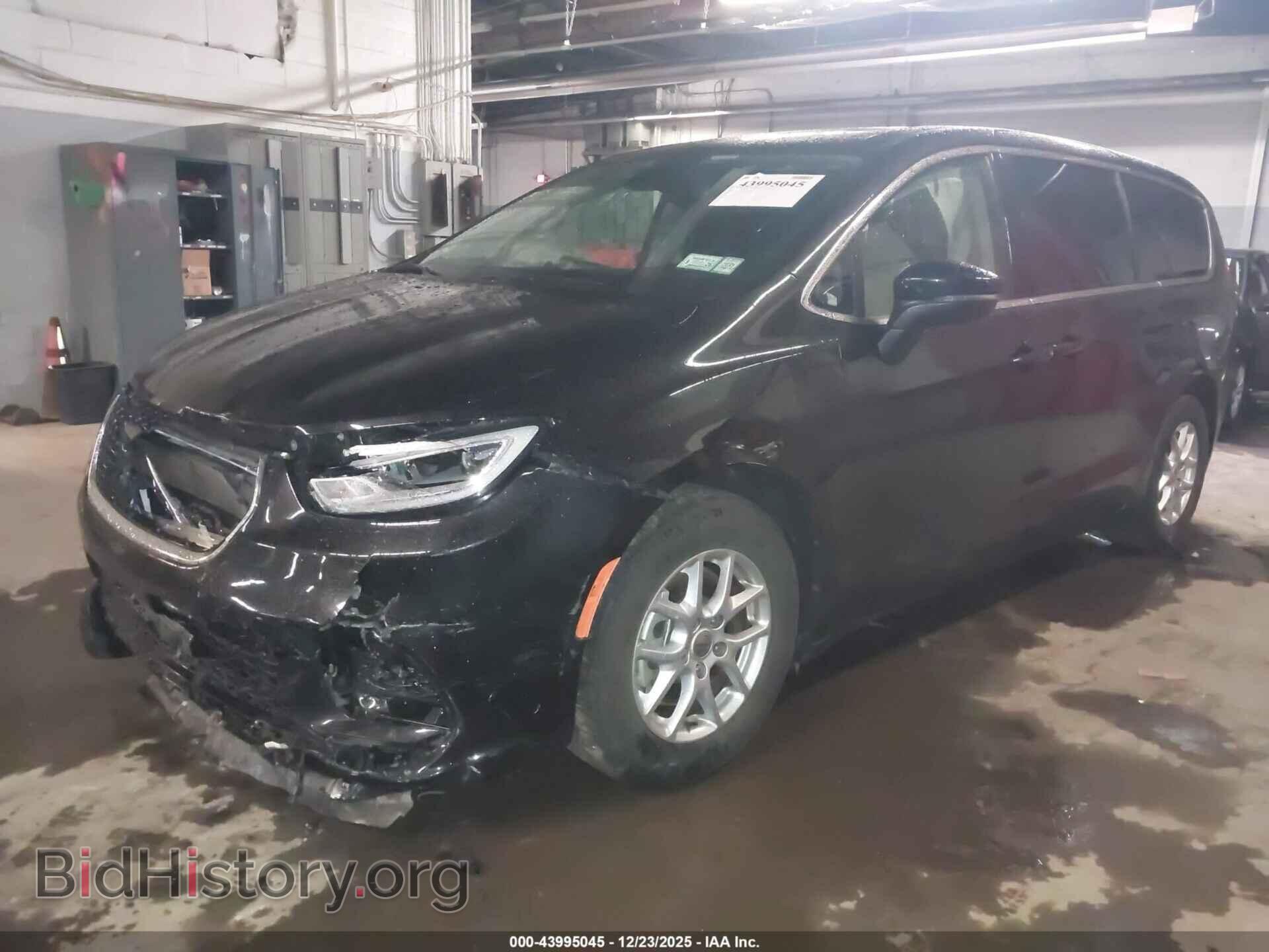 2023 CHRYSLER PACIFICA - VIN: 2C4RC1BG7PR505208 - Фото 2