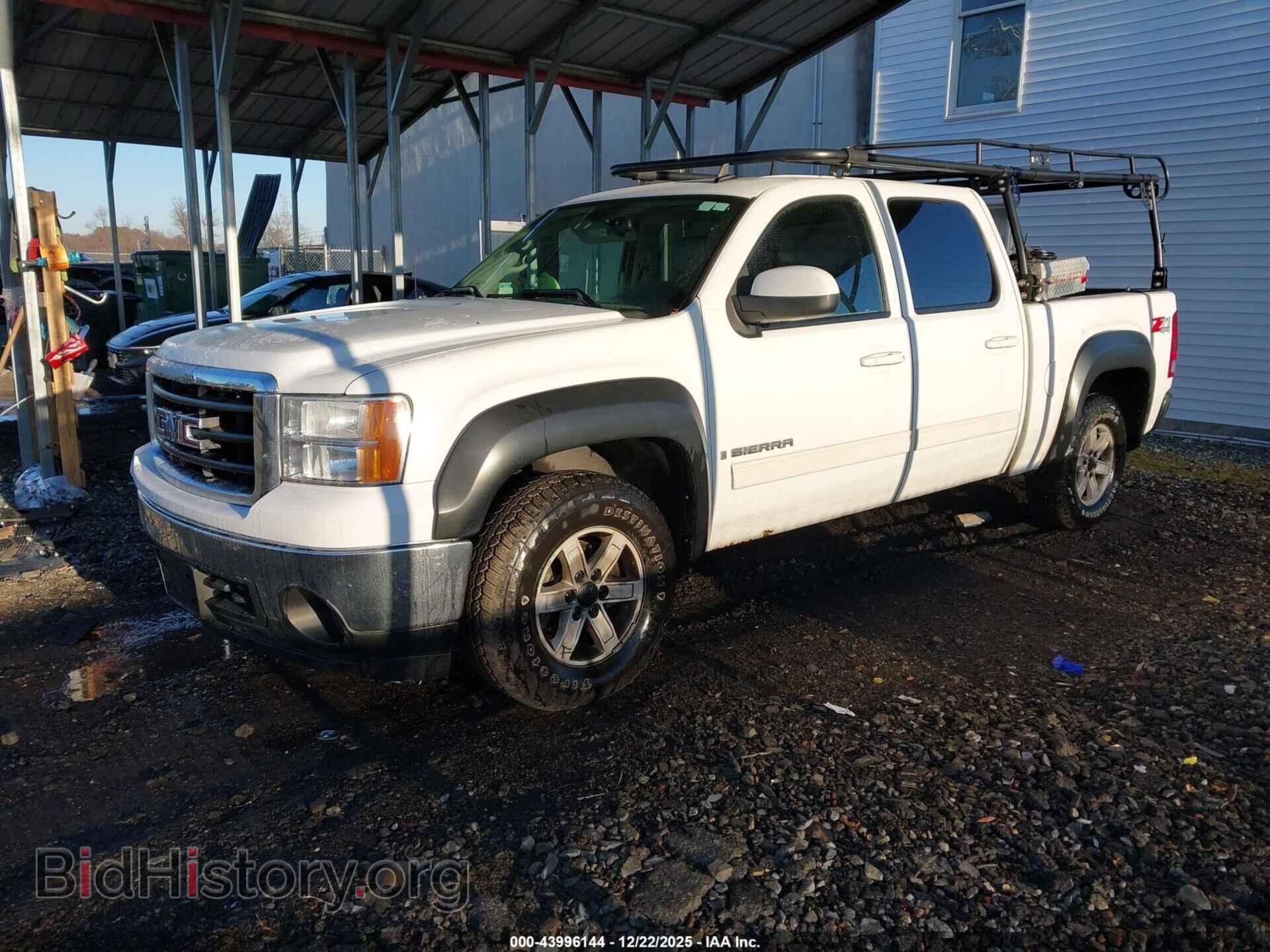 2007 GMC SIERRA 1500 - VIN: 3GTEK13347G509557 - Фото 2