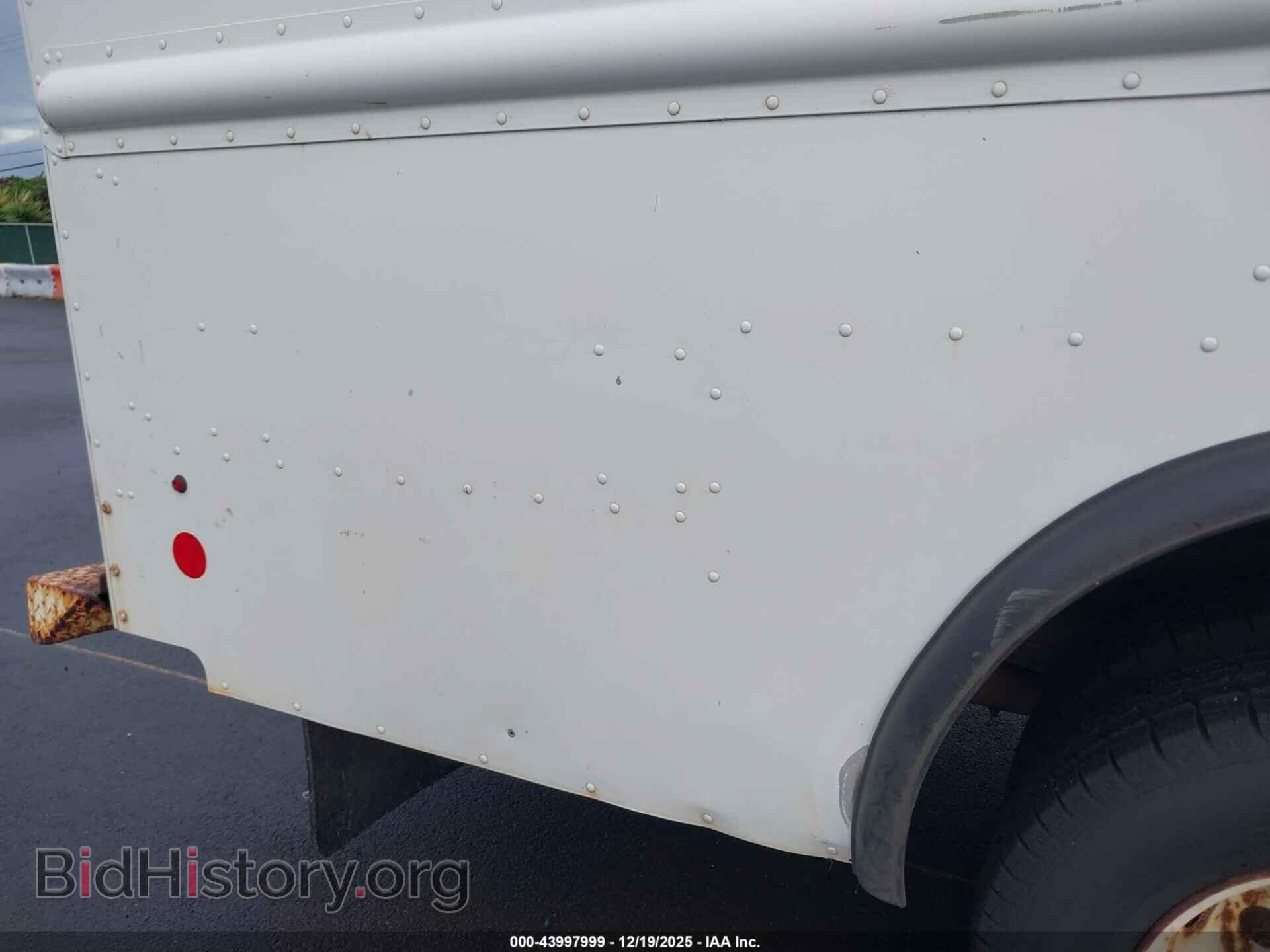 2014 FORD E-350 STRIPPED - VIN: 1FC3E3KL3EDB11018 - Photo 17