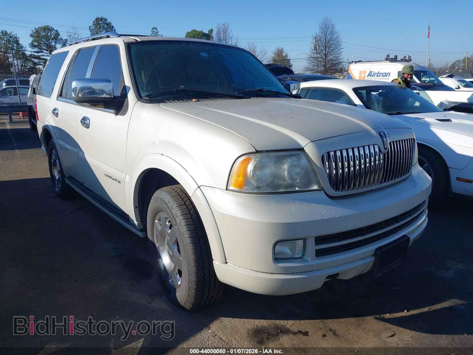 Фотография 5LMFU27556LJ26463 - LINCOLN NAVIGATOR 2006
