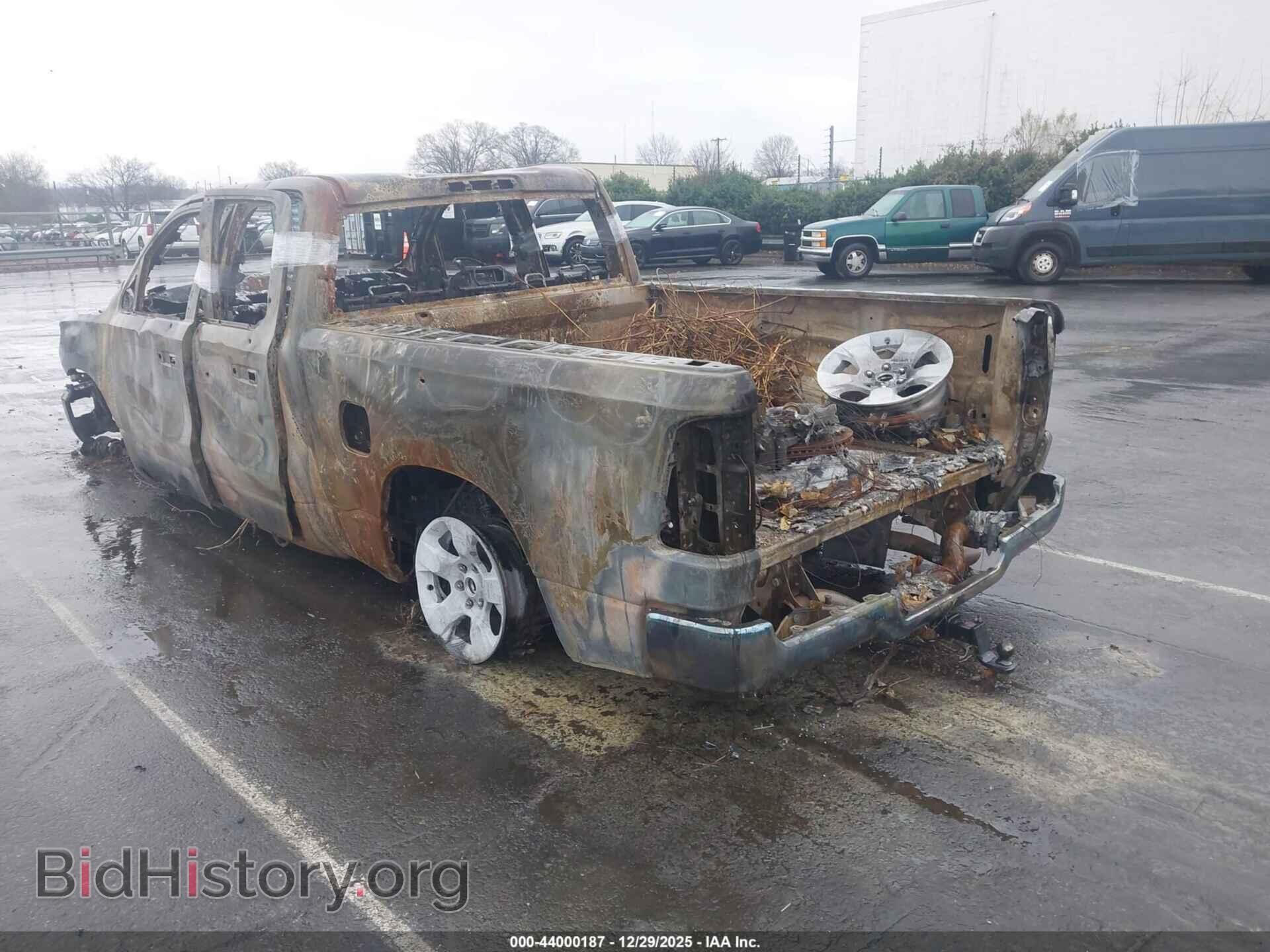 2022 RAM 1500 - VIN: 1C6RREBG6NN424921 - Фото 3